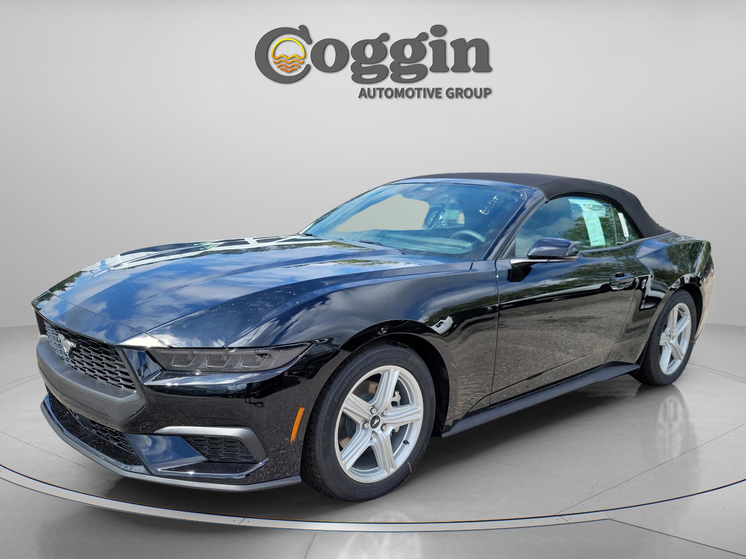 2026 Ford Mustang EcoBoost Premium Convertible's photo
