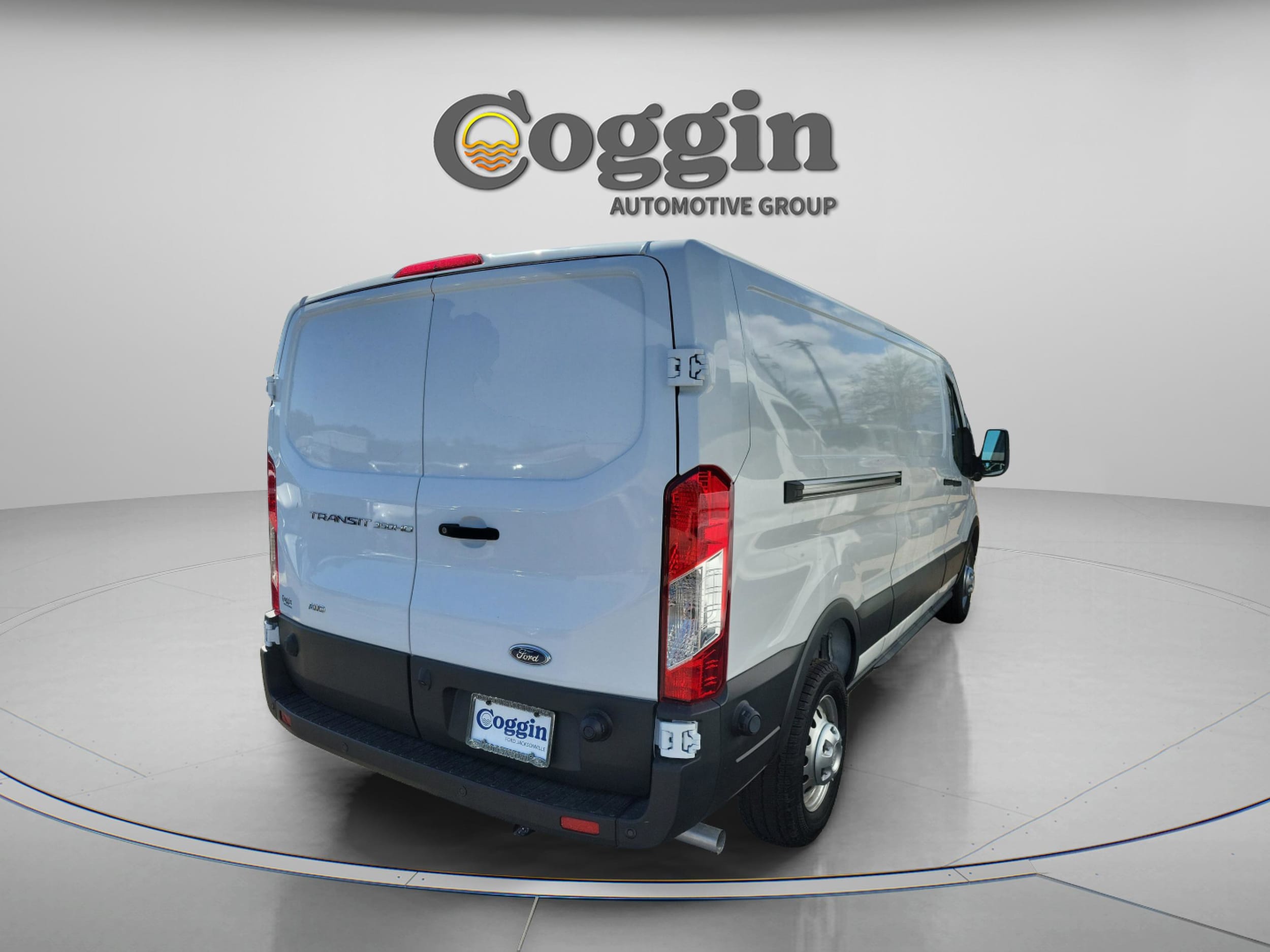 2025 Ford Transit Van Base - Photo 6