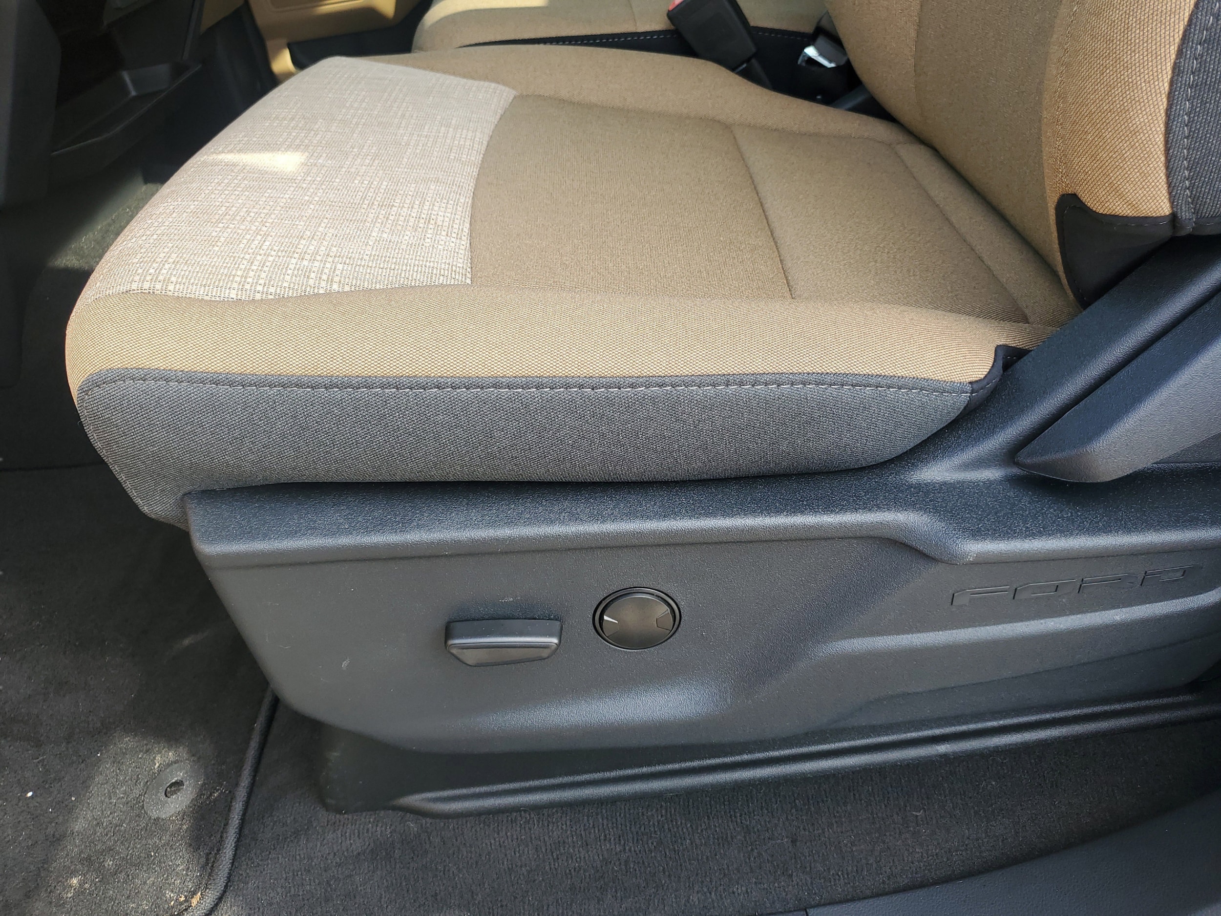 2025 Ford F-350 Super Duty XLT - Photo 15