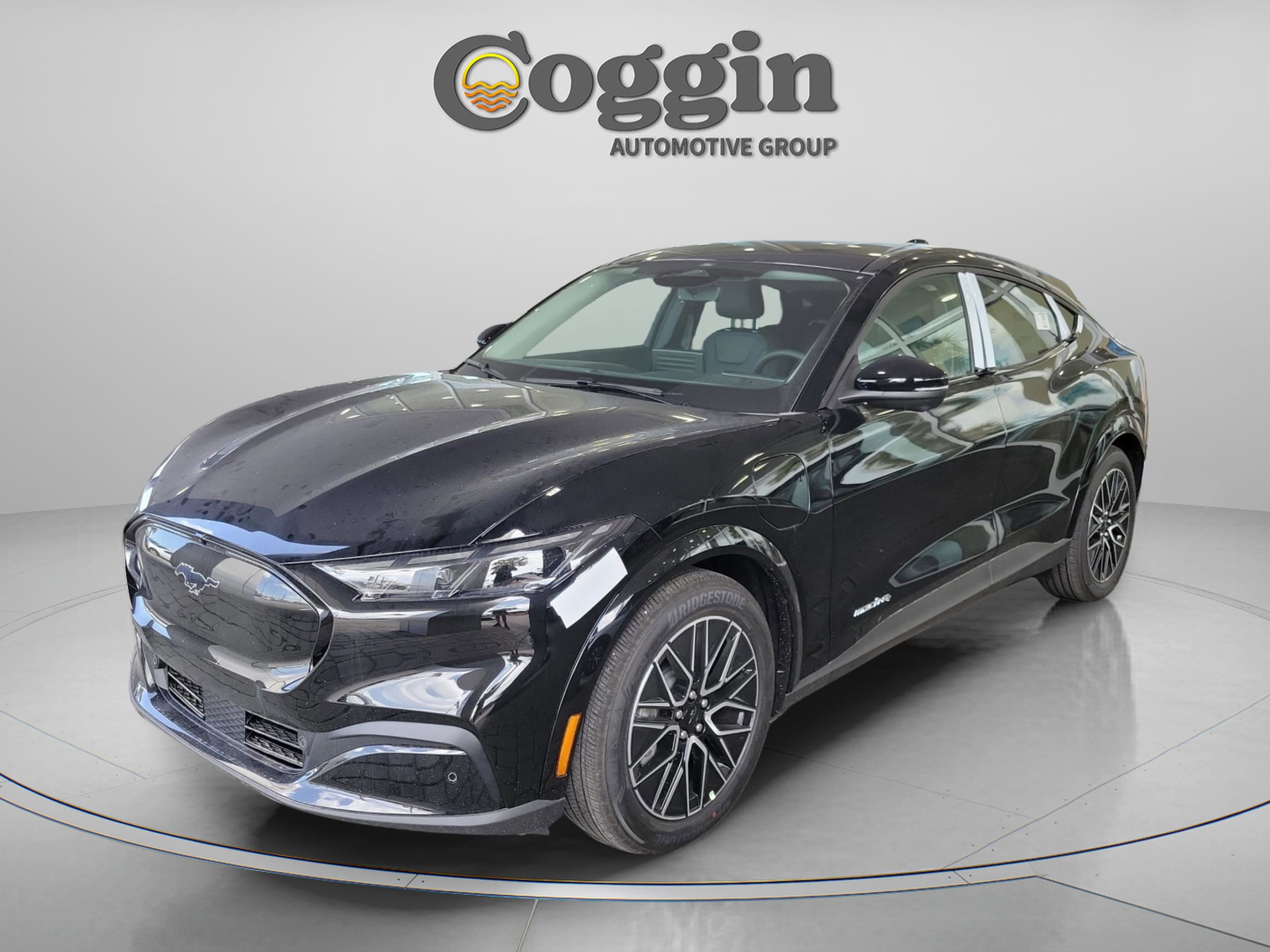 2026 Ford Mustang-Mach-e Premium's photo