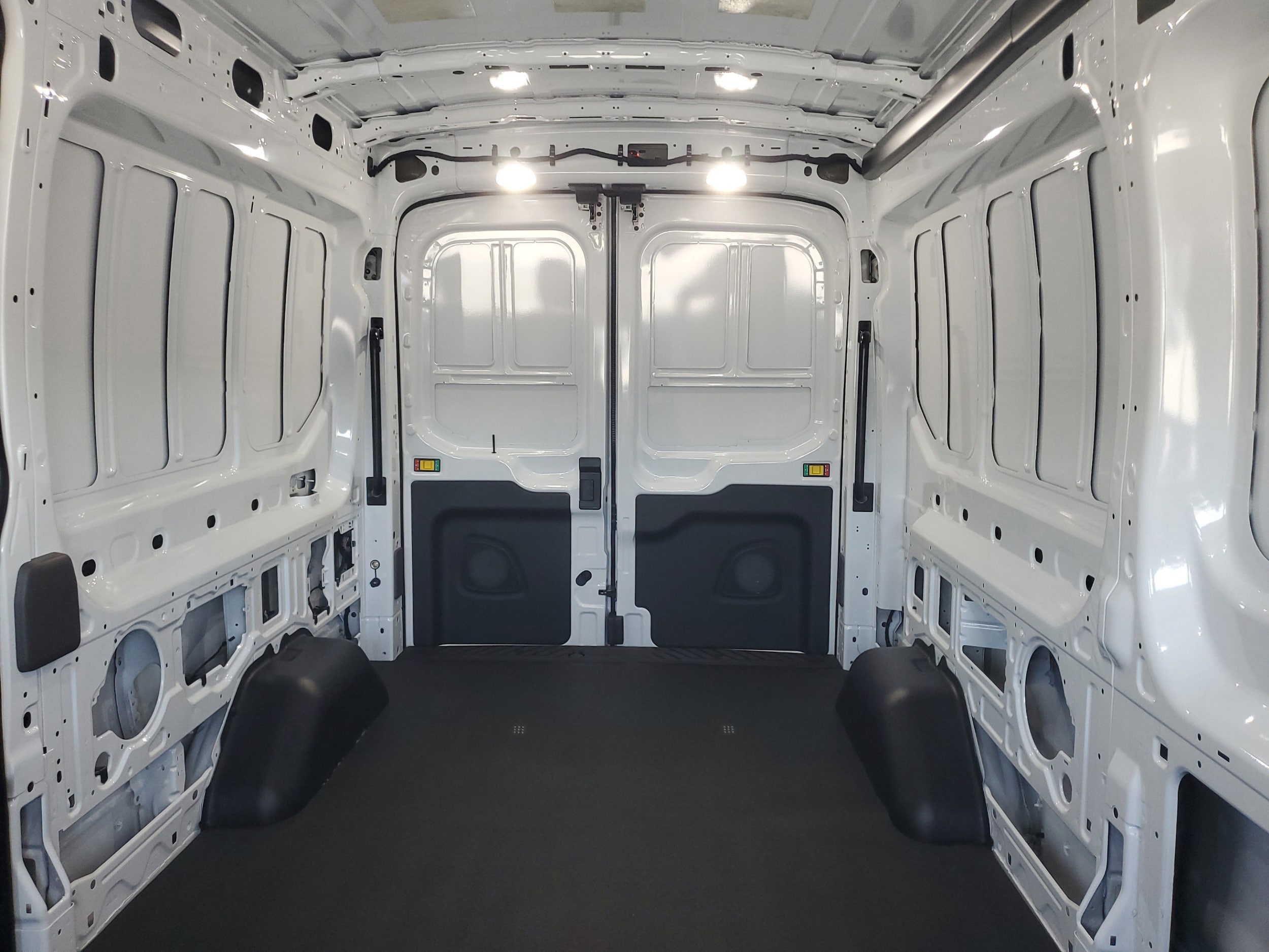 2025 Ford Transit Van Base - Photo 34