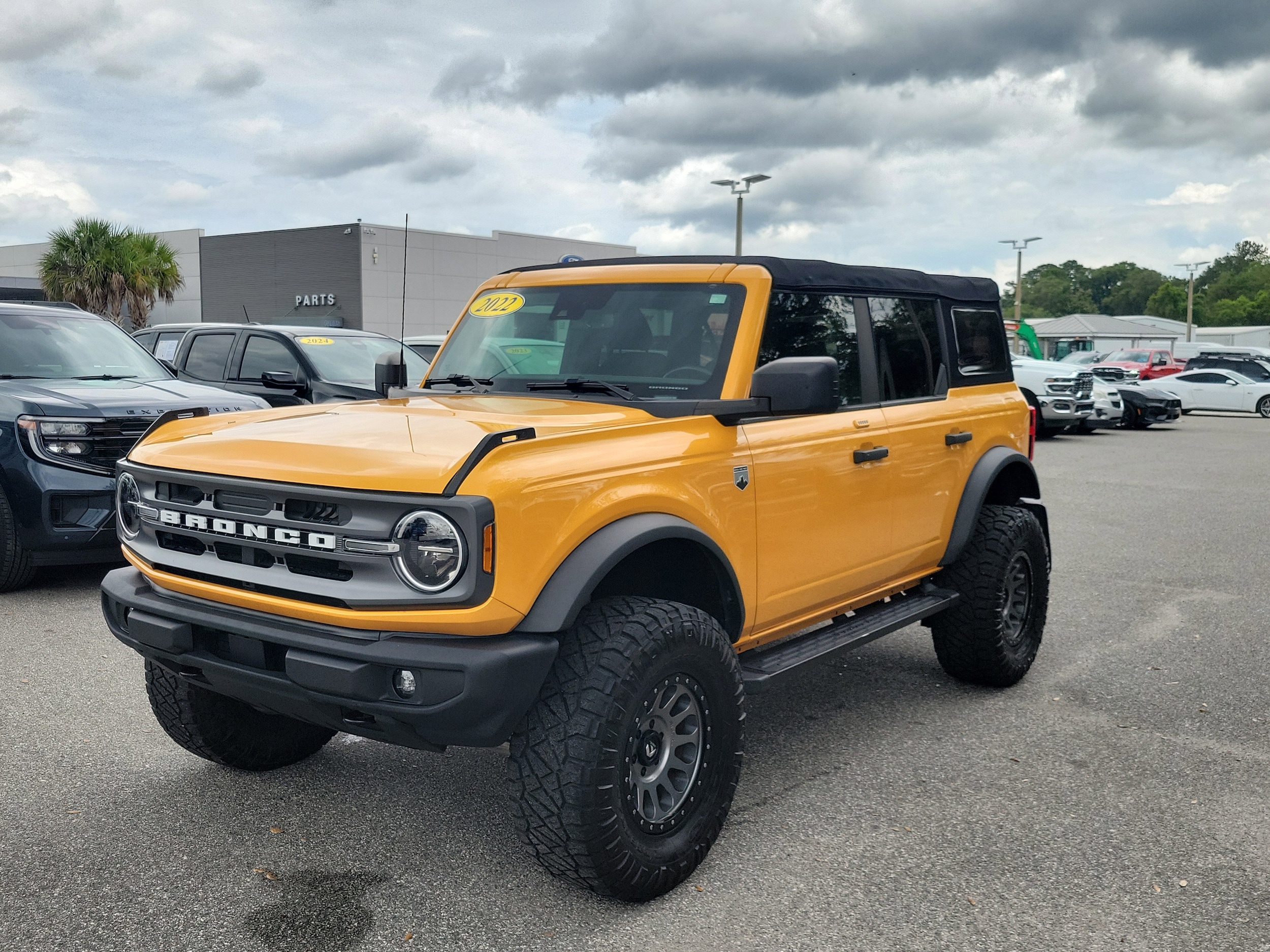 2022 Ford Bronco Big Bend Mid (222A) 4x4's photo
