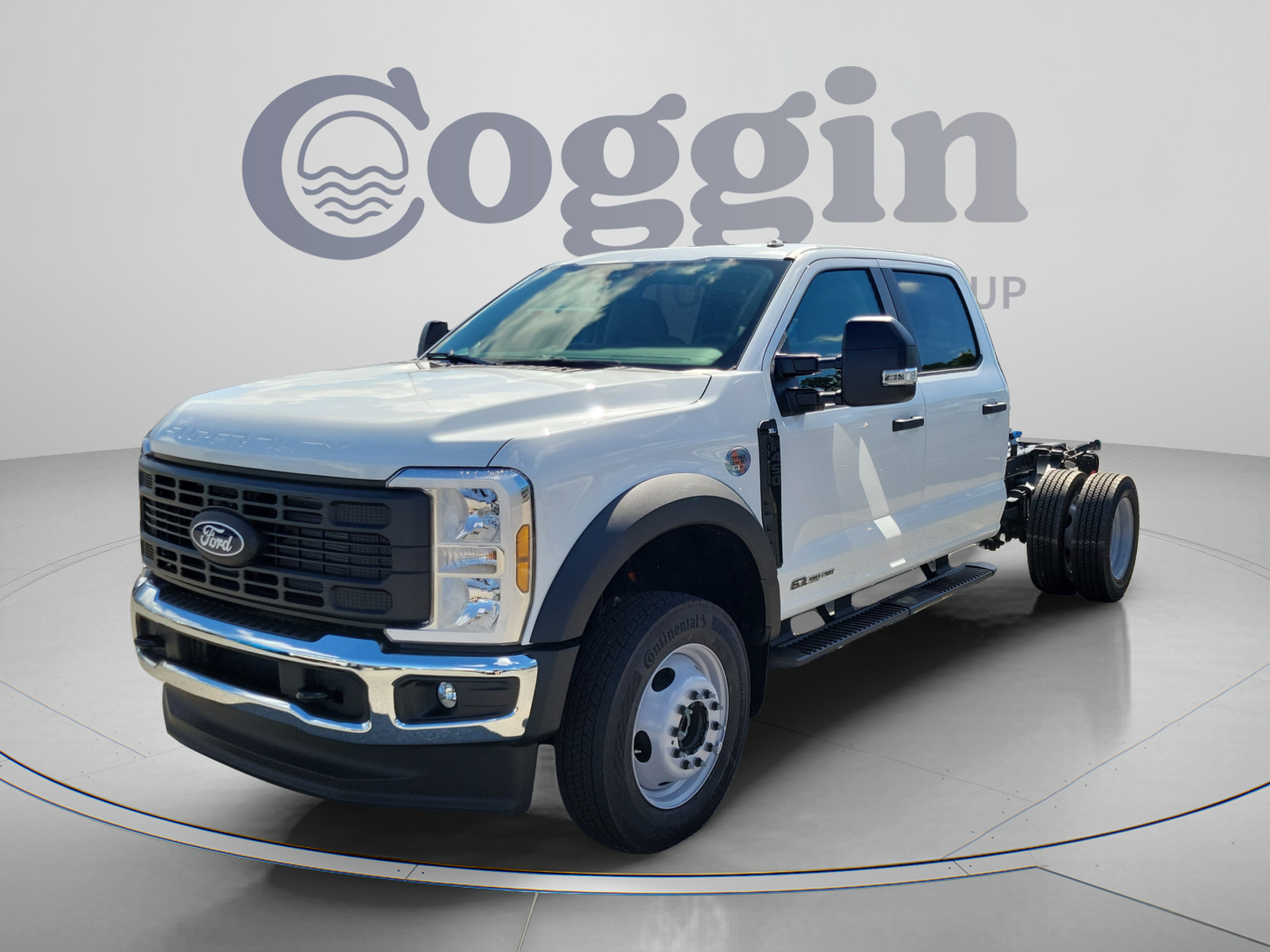 2027 Ford F-450 Chassis Truck Crew Cab 