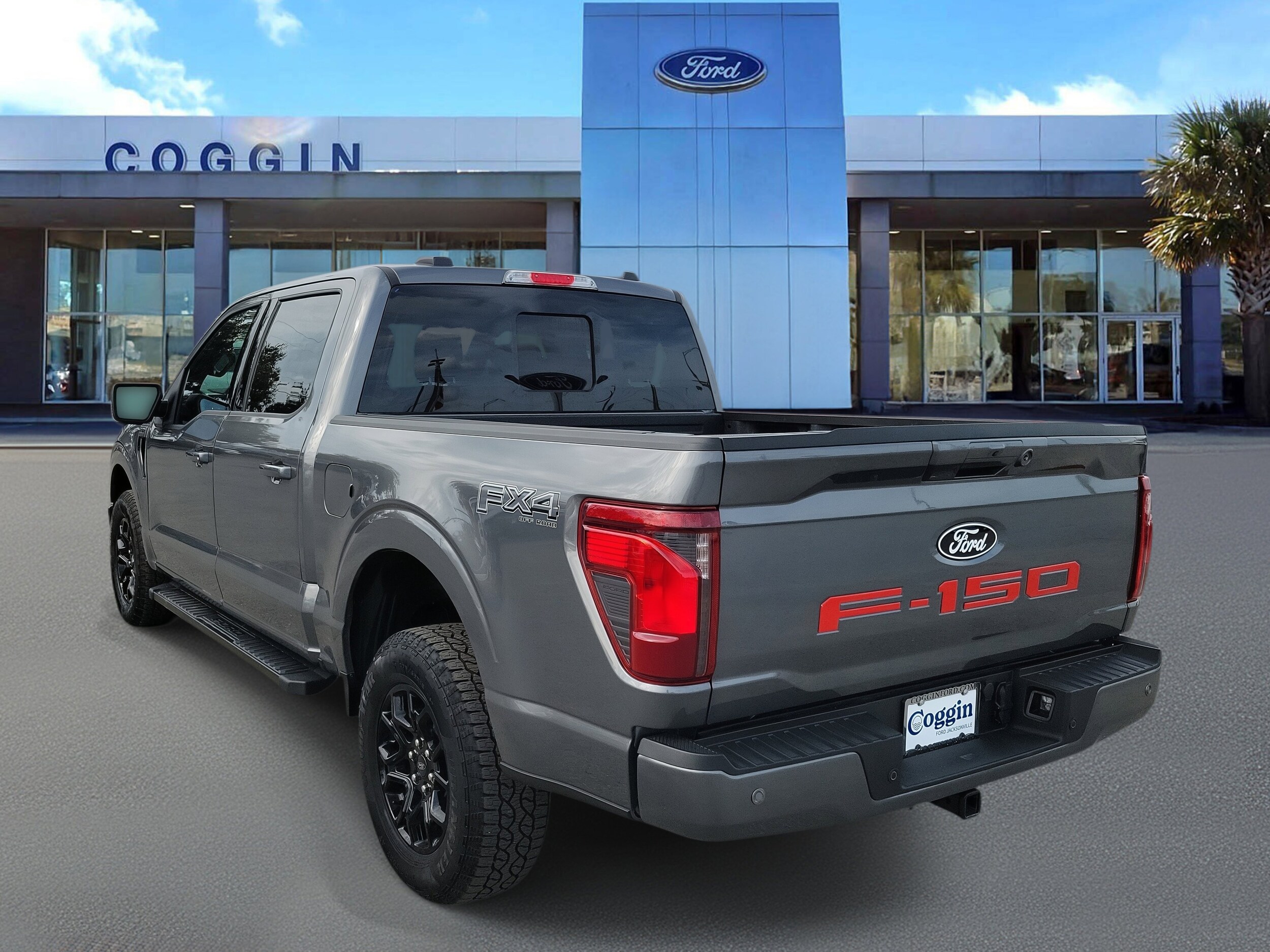 2025 Ford F-150 XLT photo 3