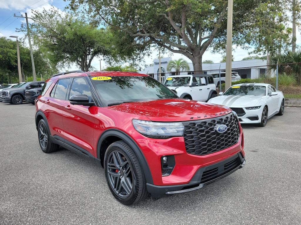 Certified 2025 Ford Explorer ST-Line SUV