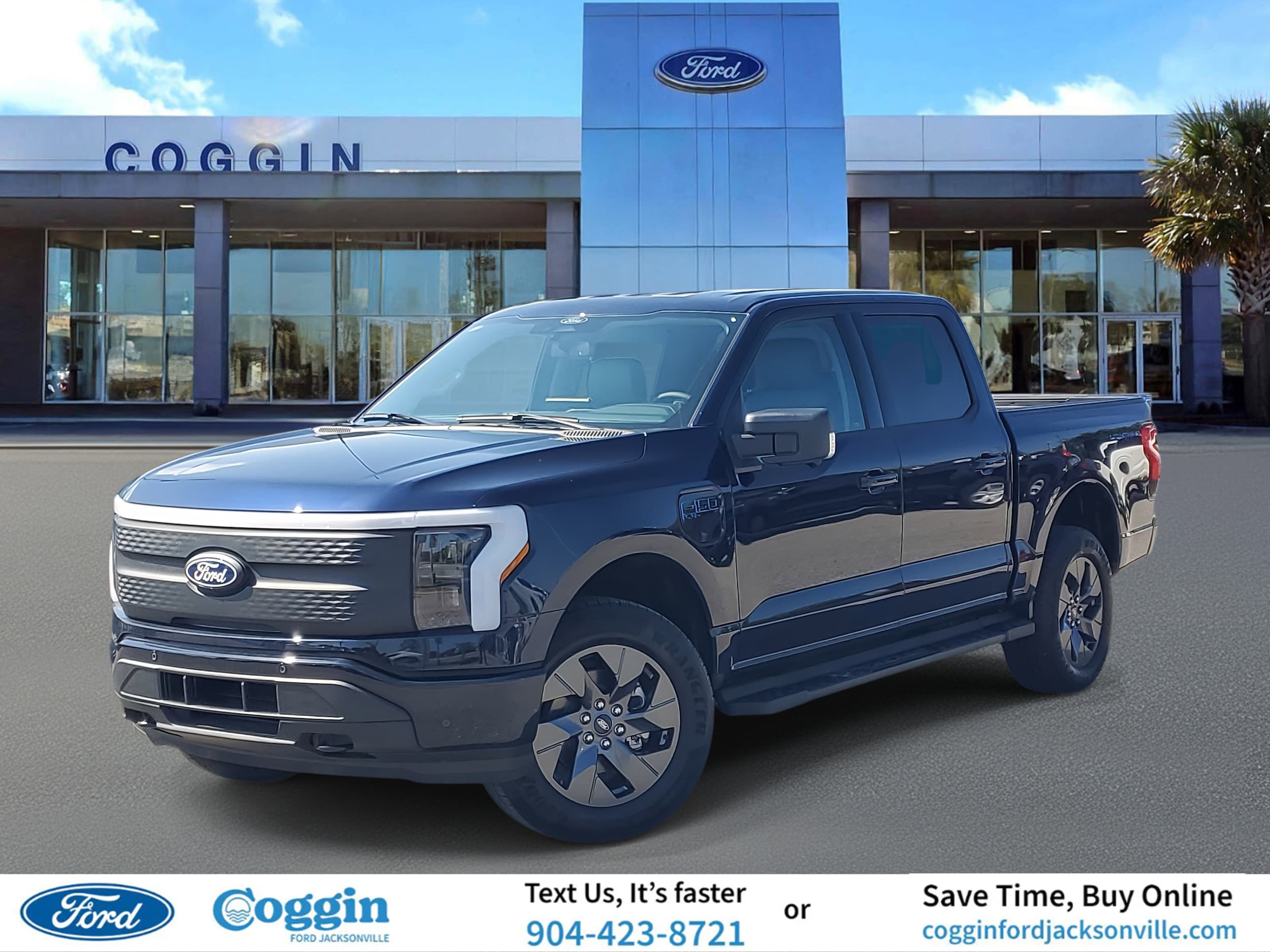 2025 Ford F-150 Lightning Flash's photo