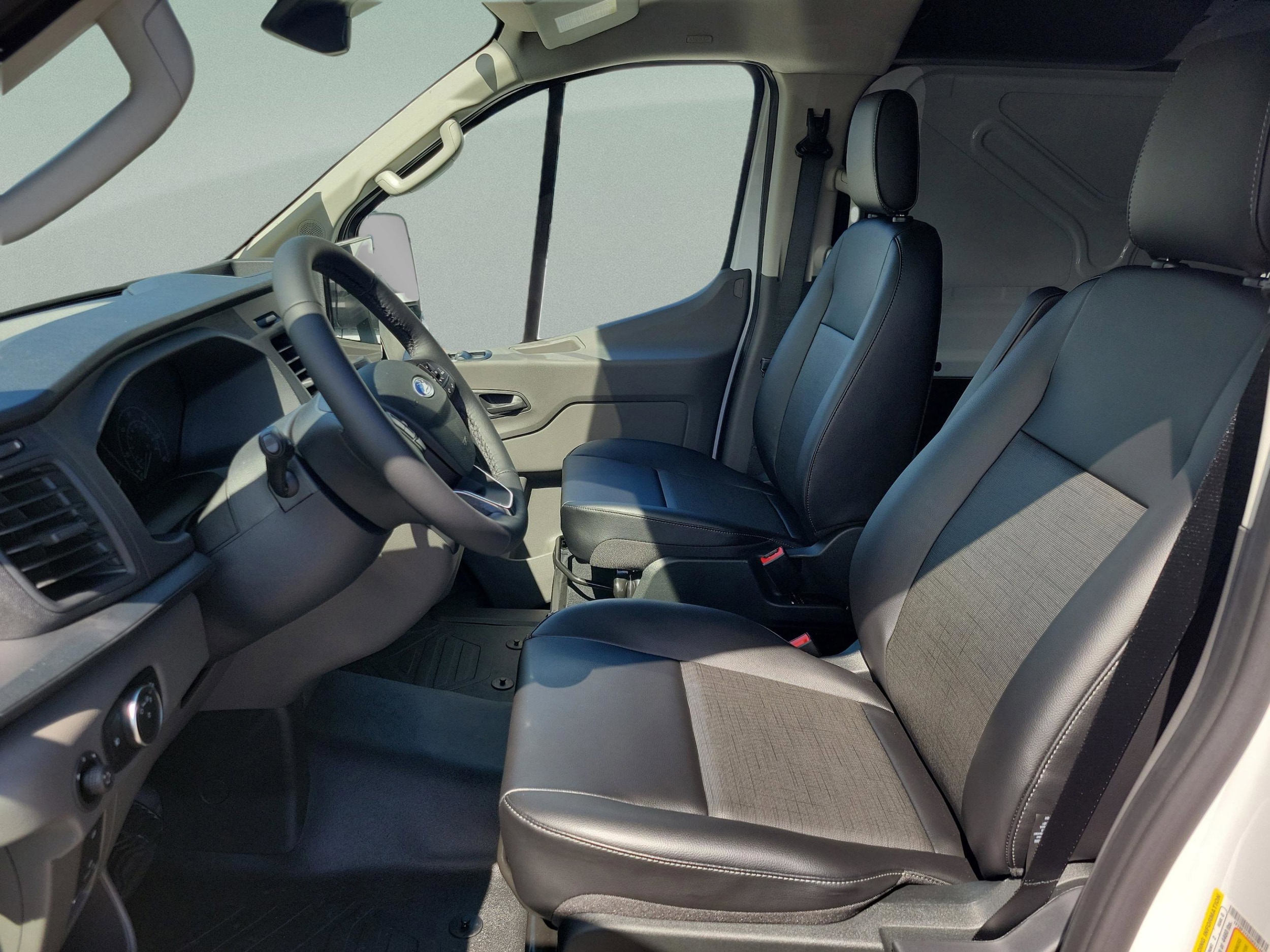 2025 Ford Transit Van Base - Photo 12