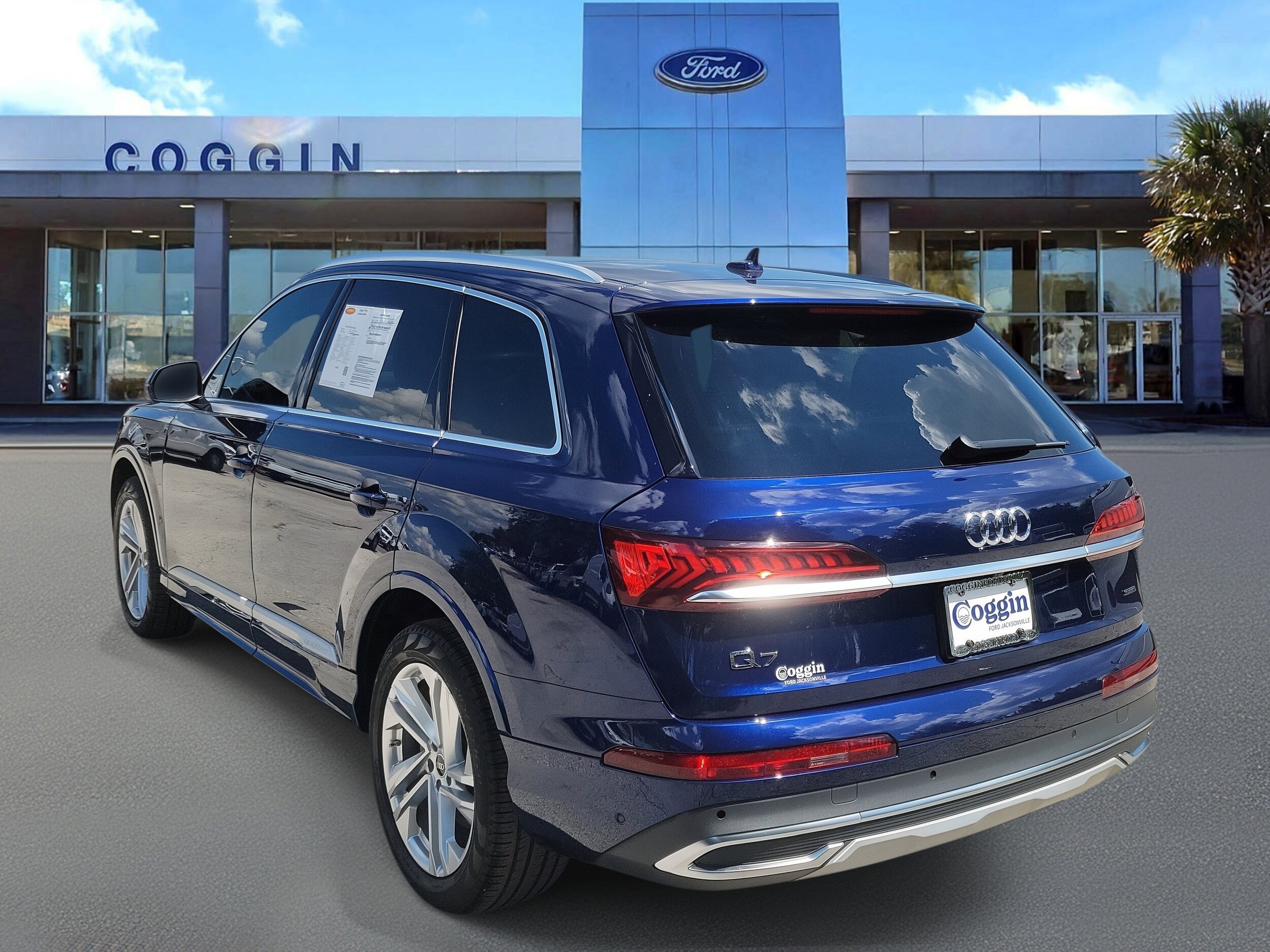 2022 Audi Q7 Premium Plus photo 2