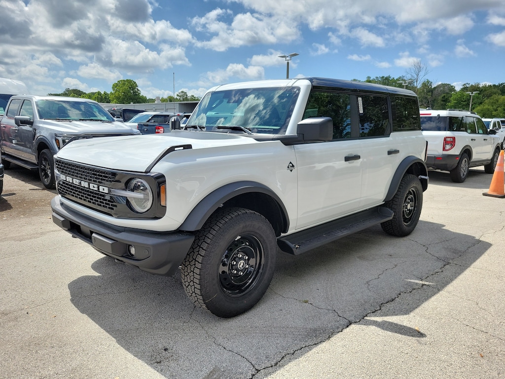 New 2026 Ford Bronco Outer Banks SUV