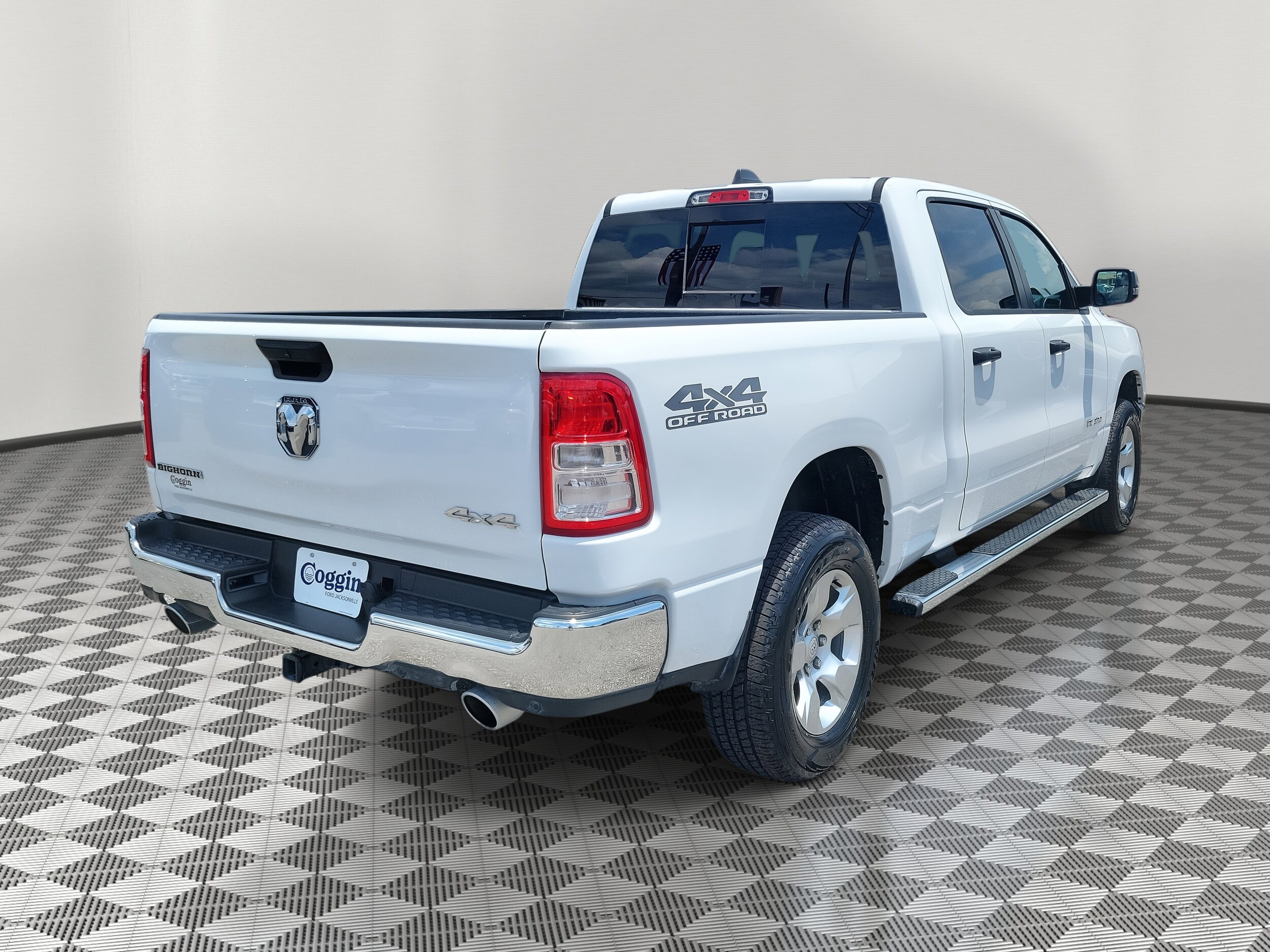 2023 Ram 1500 Big Horn photo 3