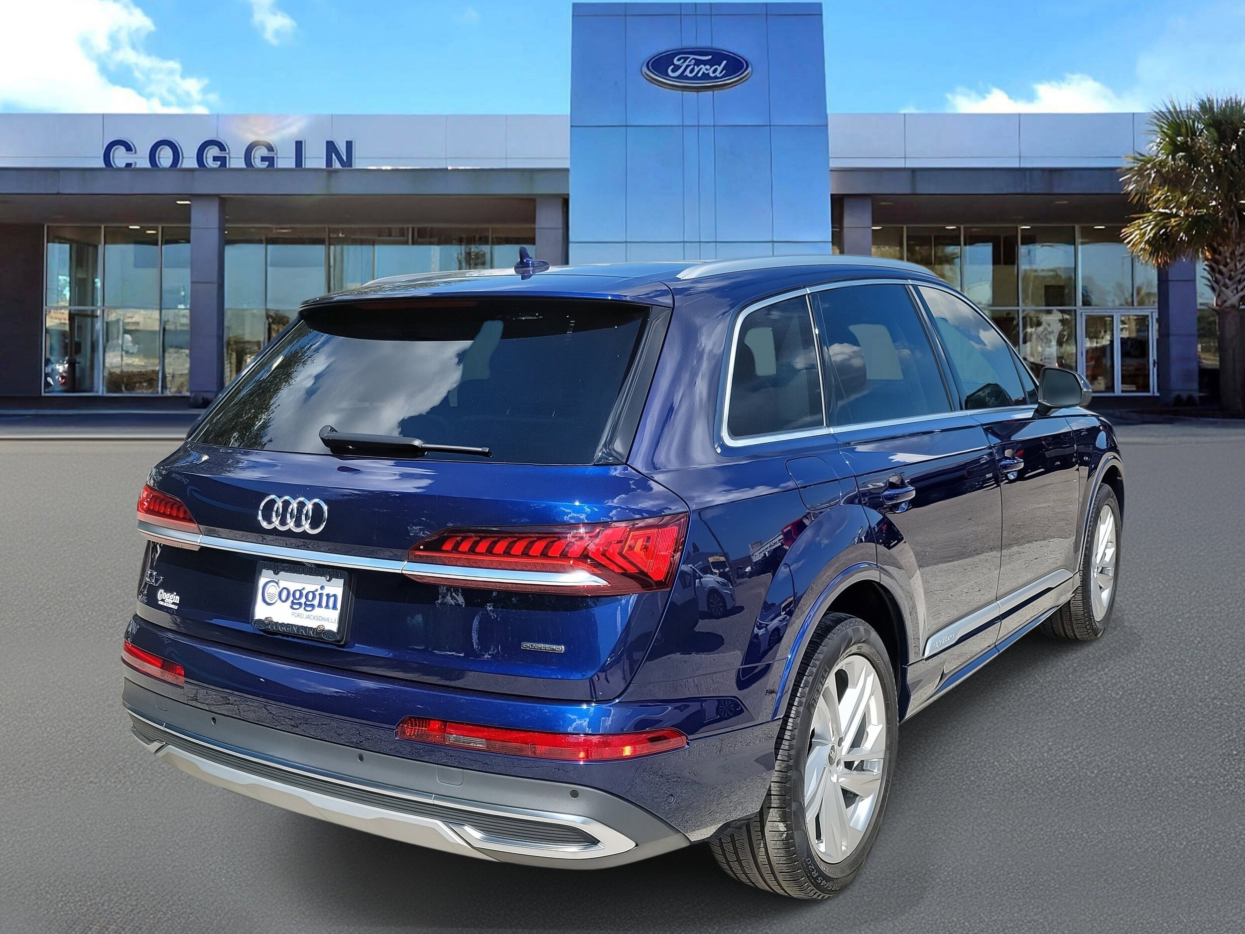 2022 Audi Q7 Premium Plus photo 3