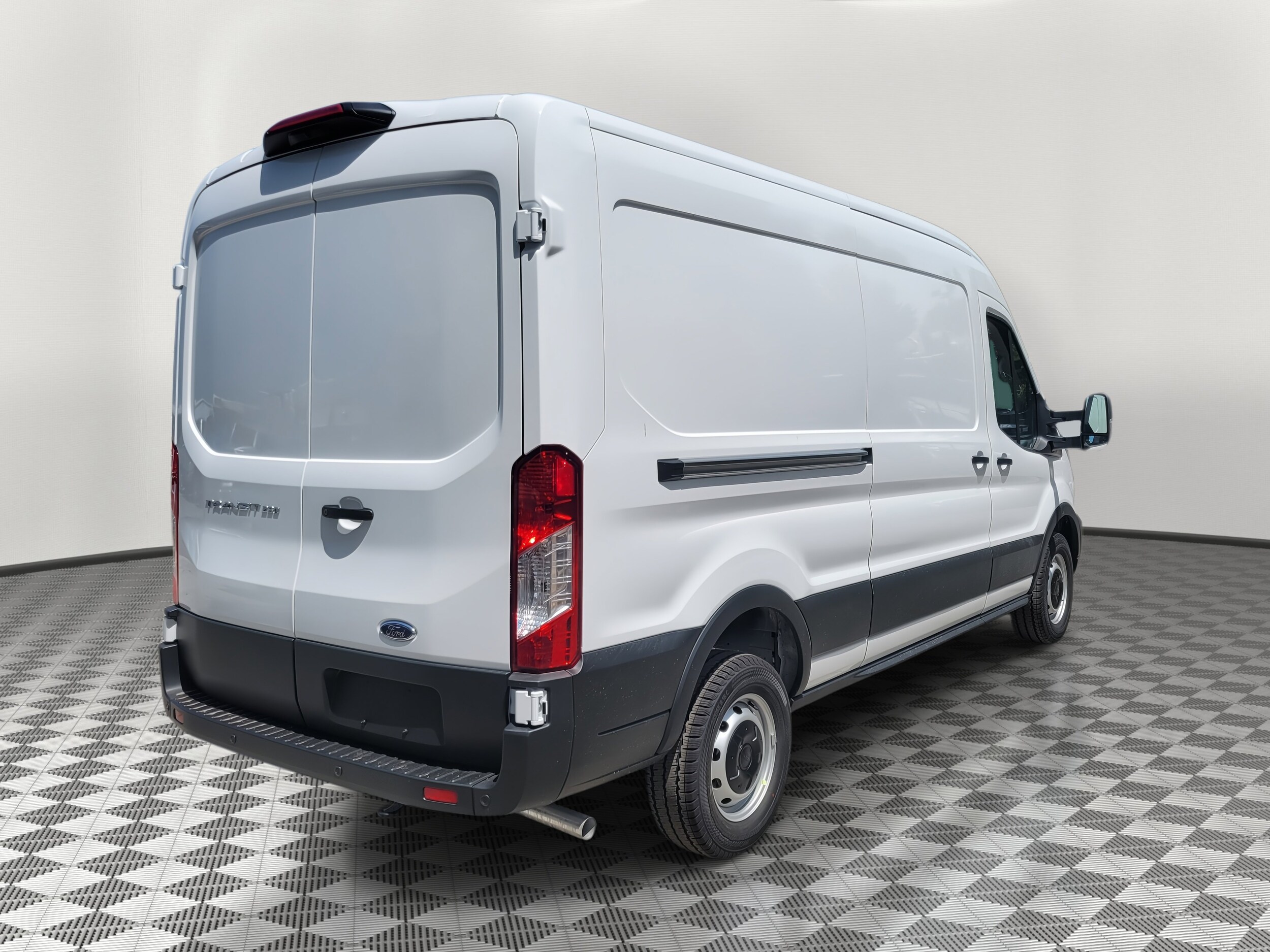 2025 Ford Transit photo 3