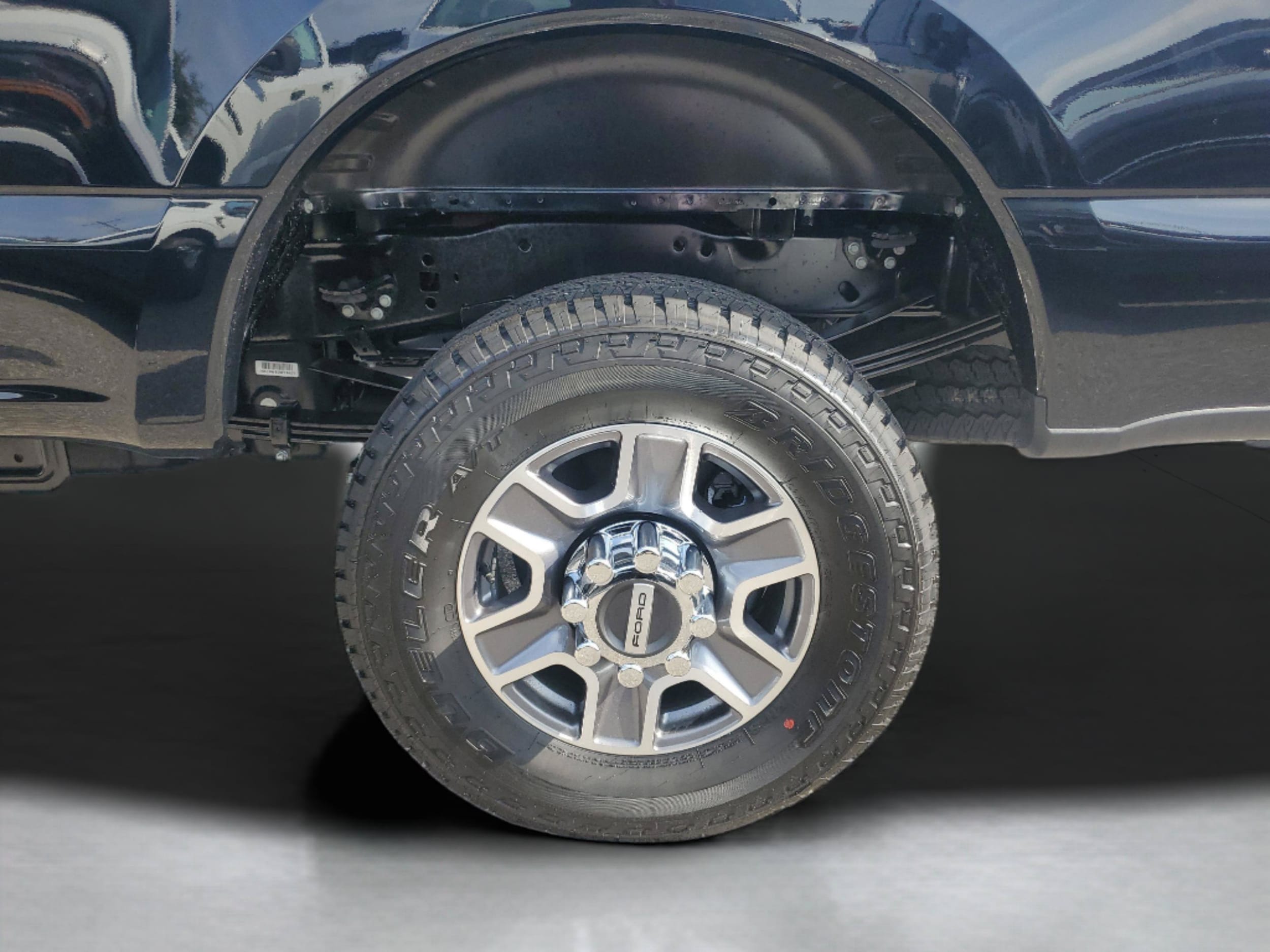 2025 Ford F-350 Super Duty XLT - Photo 7