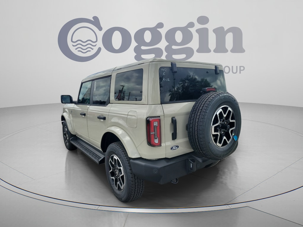 New 2026 Ford Bronco Outer Banks SUV