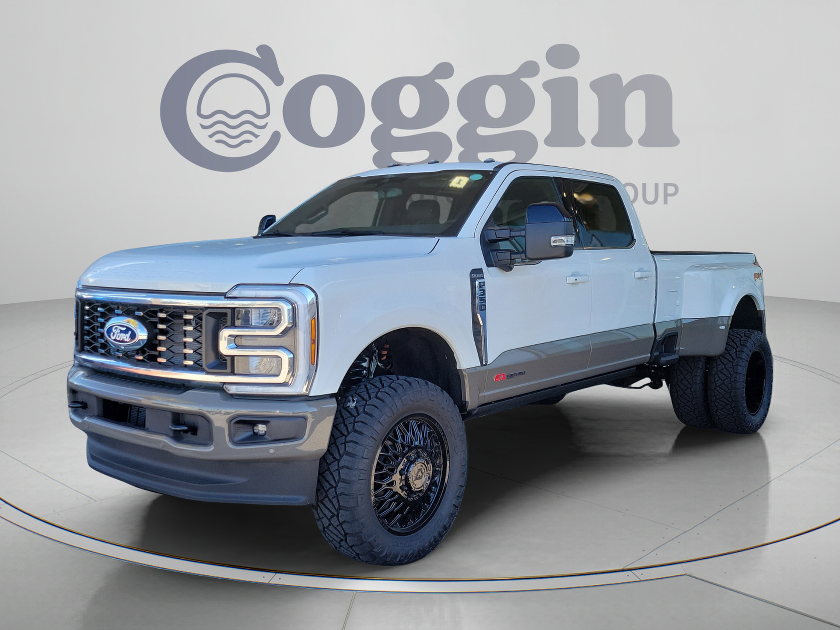 2027 Ford F-350 King Ranch Truck Crew Cab