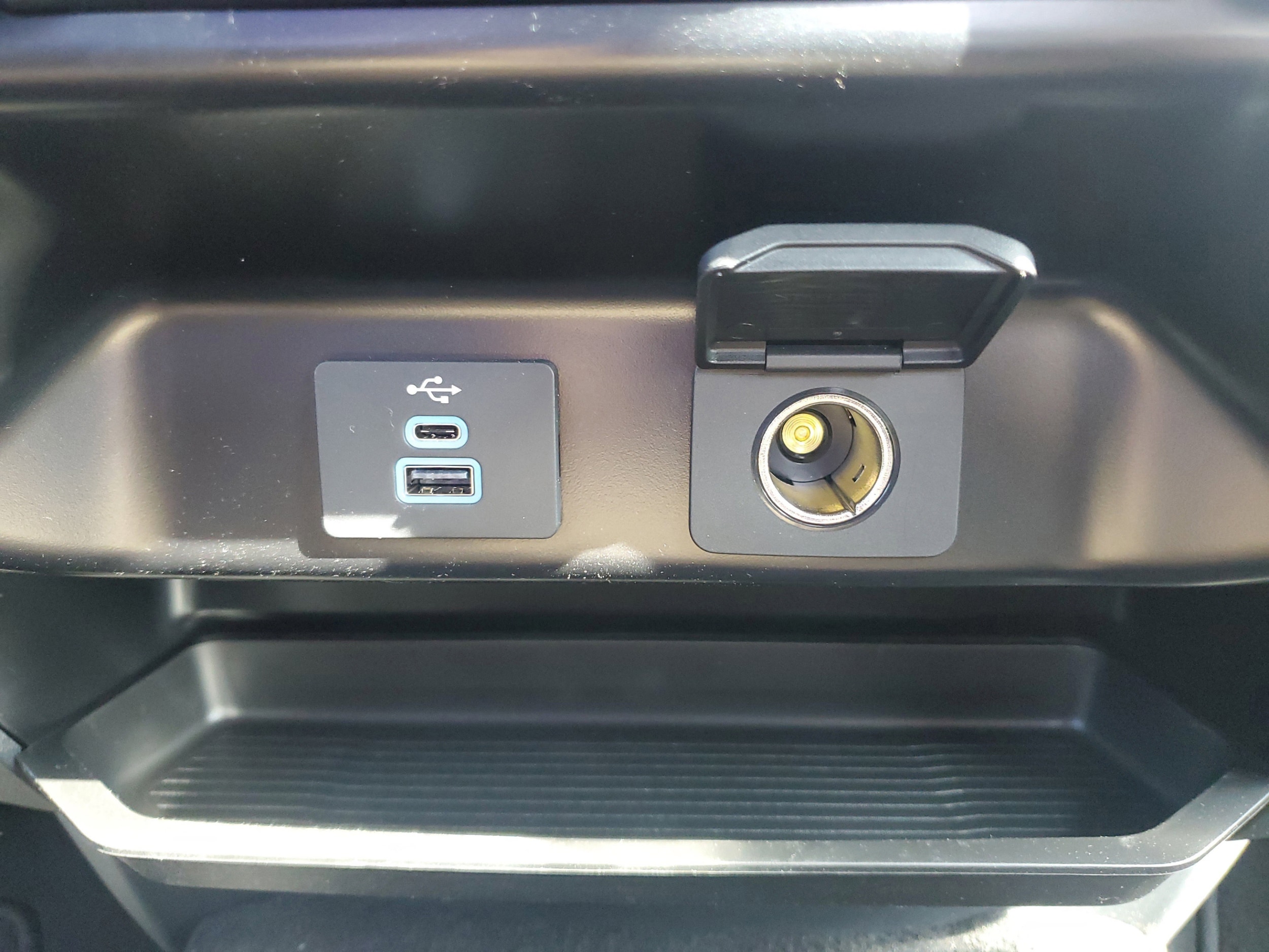 2025 Ford F-350 Super Duty XLT - Photo 27