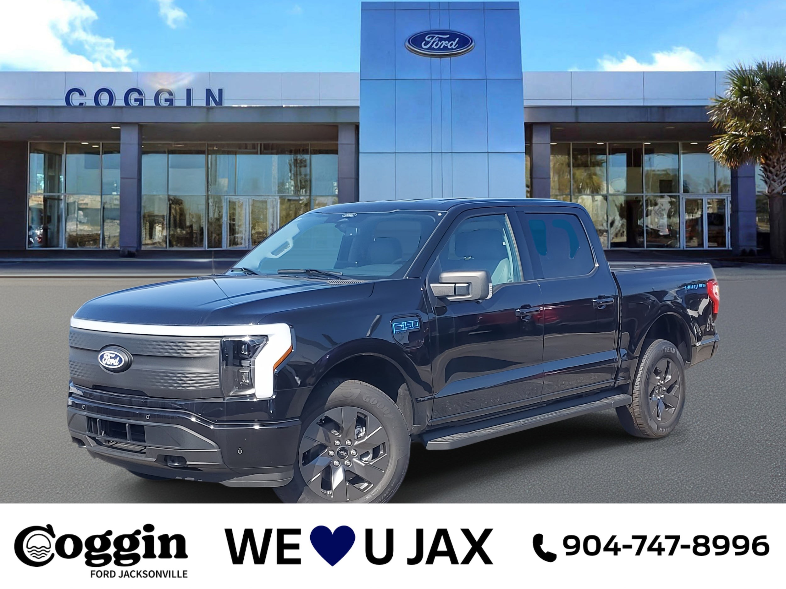 2025 Ford F-150 Lightning Flash's photo