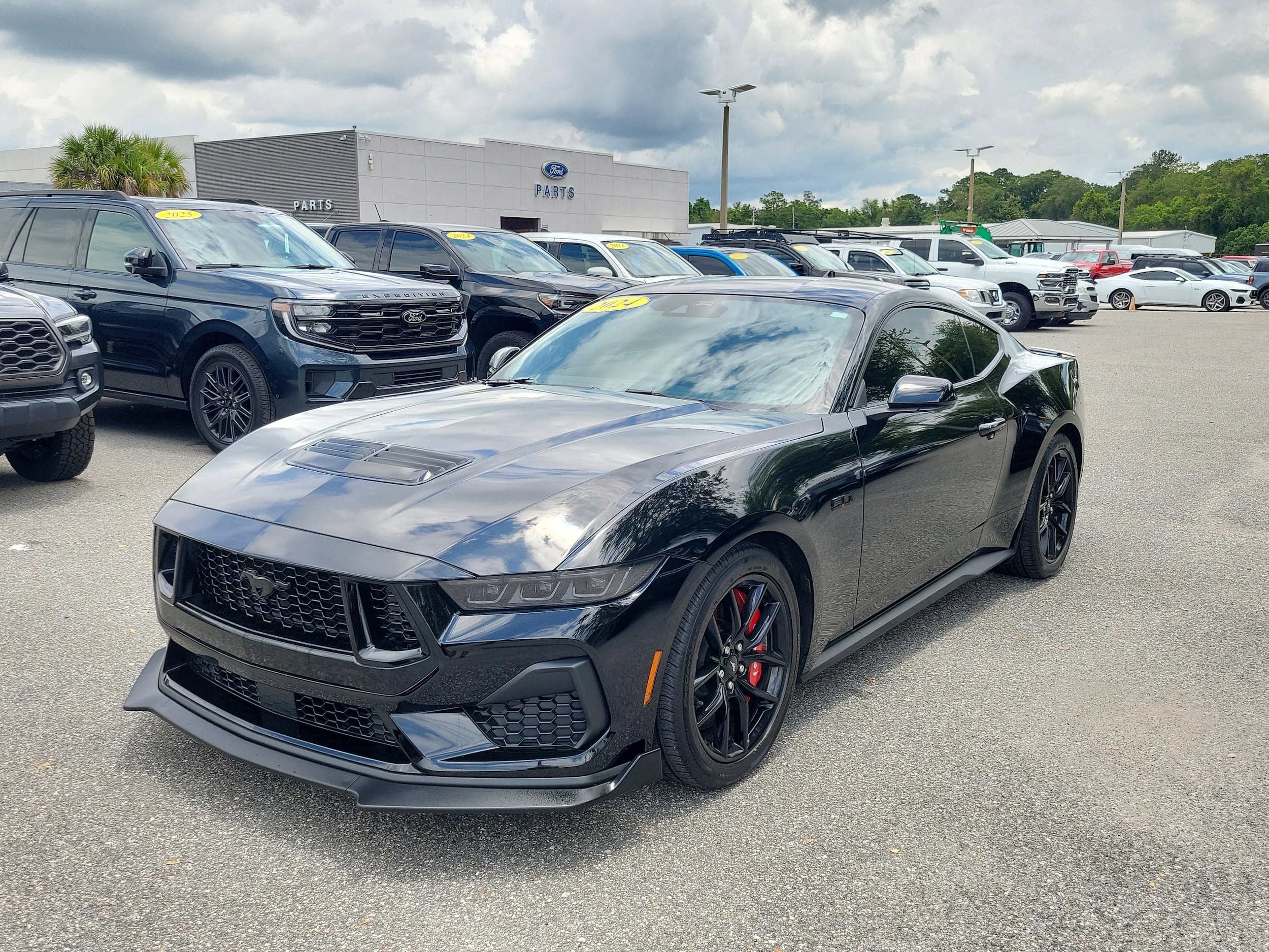 2024 Ford Mustang GT Premium Fastback's photo