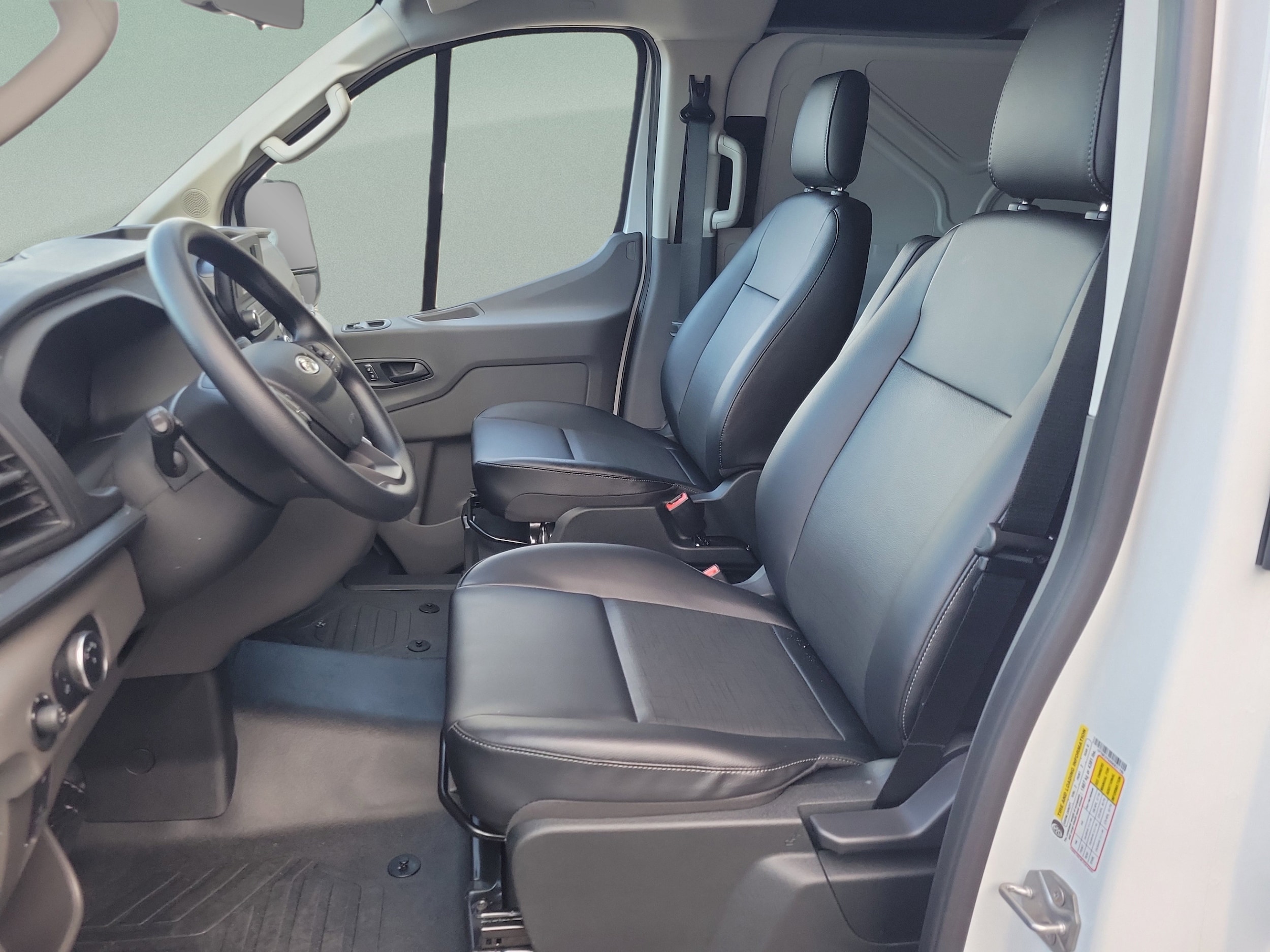 2025 Ford Transit Van Base - Photo 10
