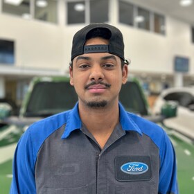 Staff member Stephen Moore from ID_020fb3baa971