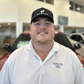 Staff member Levi Chalker from ID_f56ef912f26e