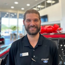 Staff member Jeffrey Jones from ID_f56ef912f26e