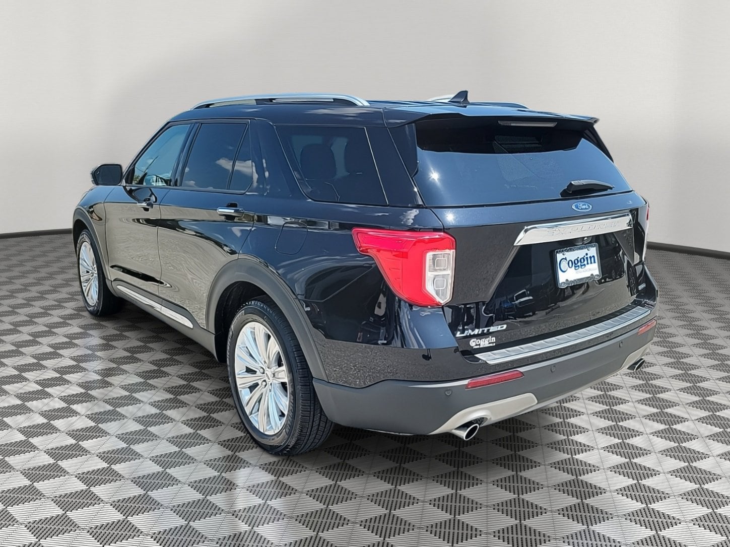 Used 2021 Ford Explorer Limited with VIN 1FM5K7FW9MNA16979 for sale in Jacksonville, FL