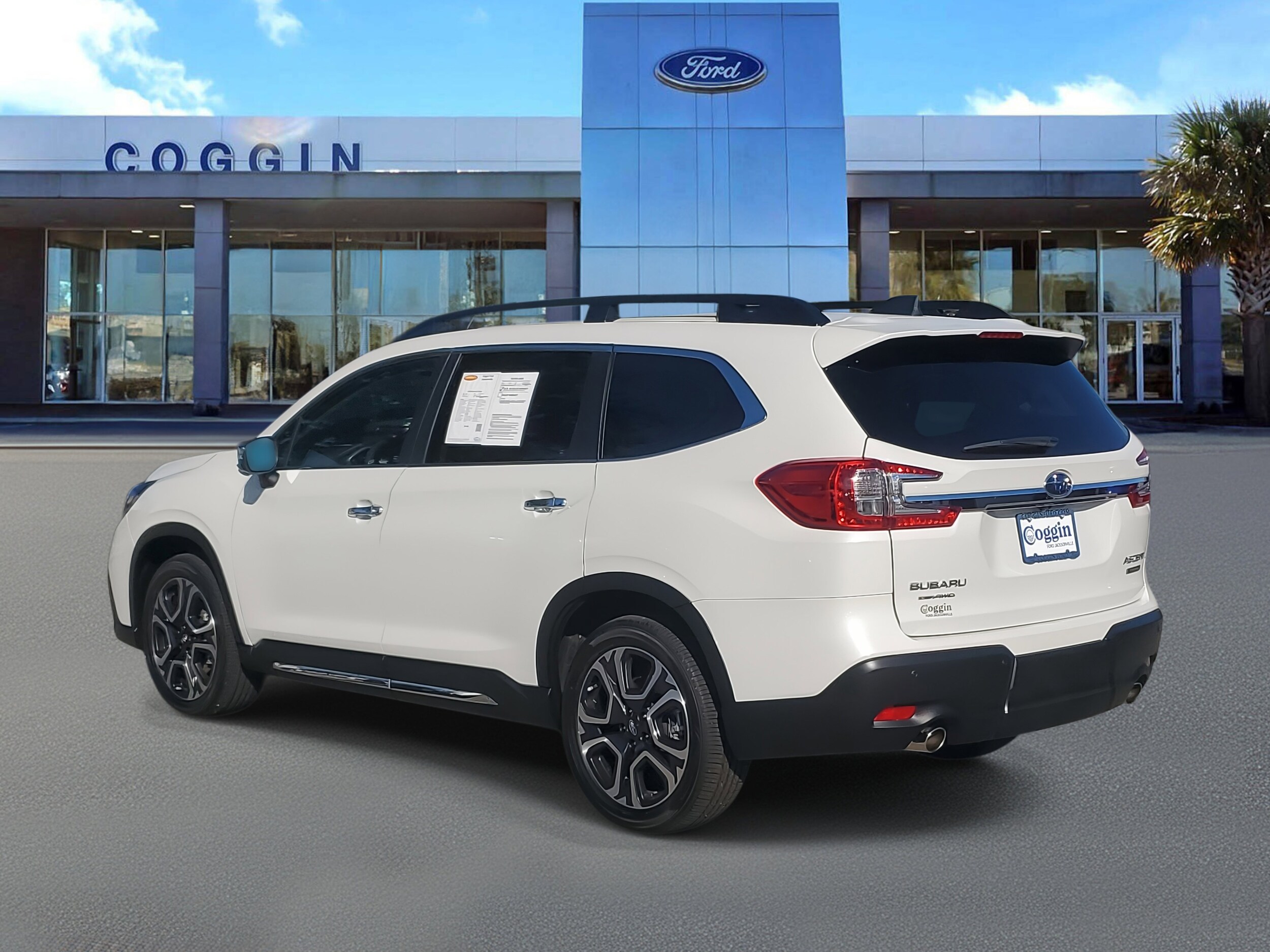2023 Subaru Ascent Touring photo 2