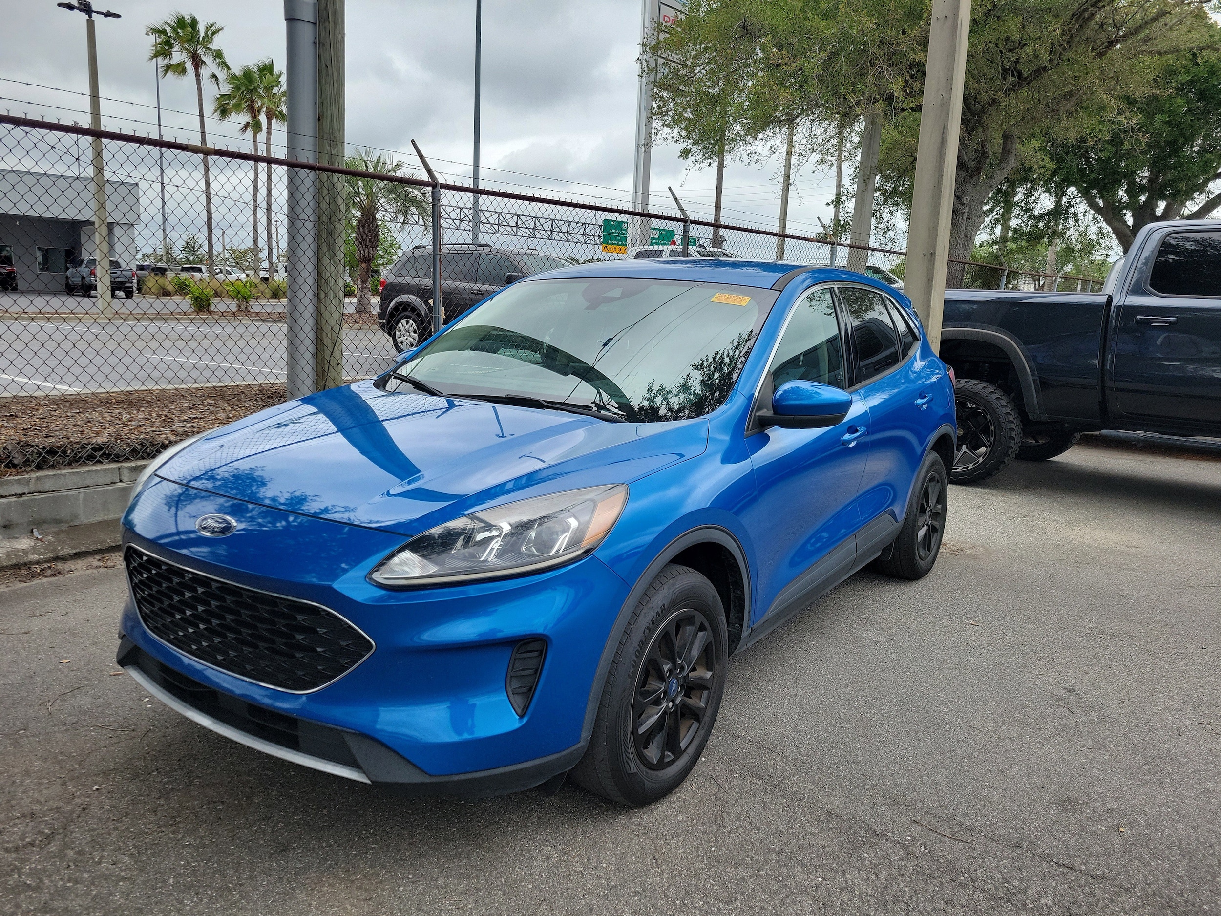 2020 Ford Escape SE
