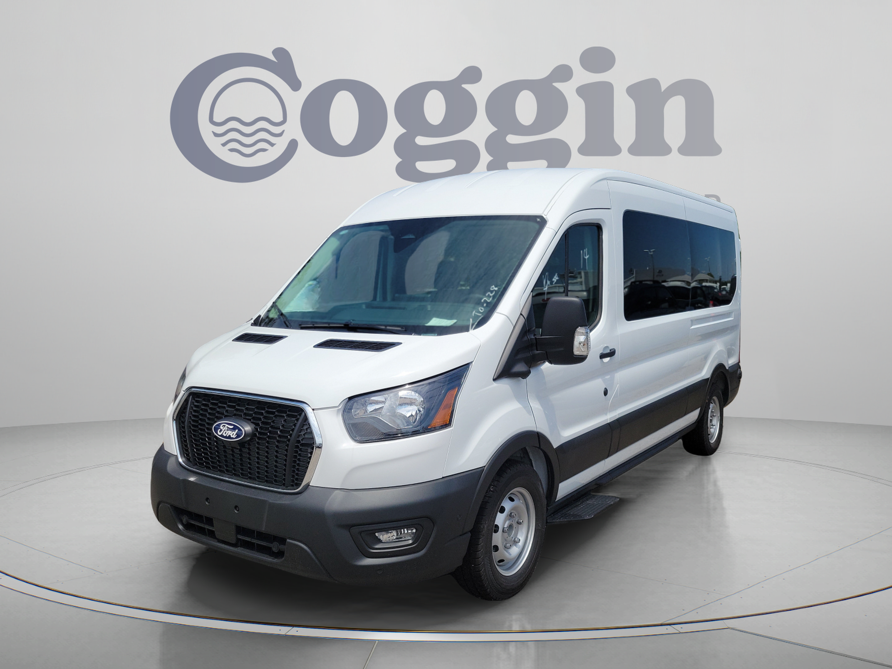  Ford Transit-350 Passenger