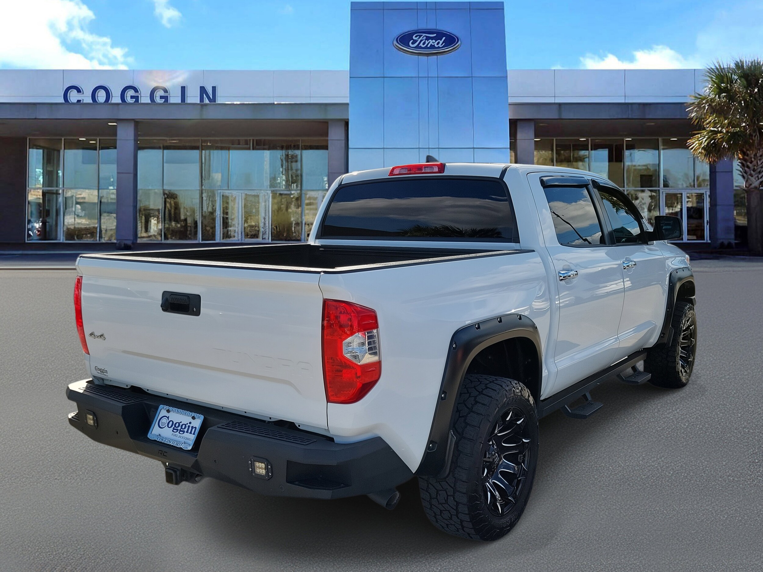 2020 Toyota Tundra Platinum Grade photo 3