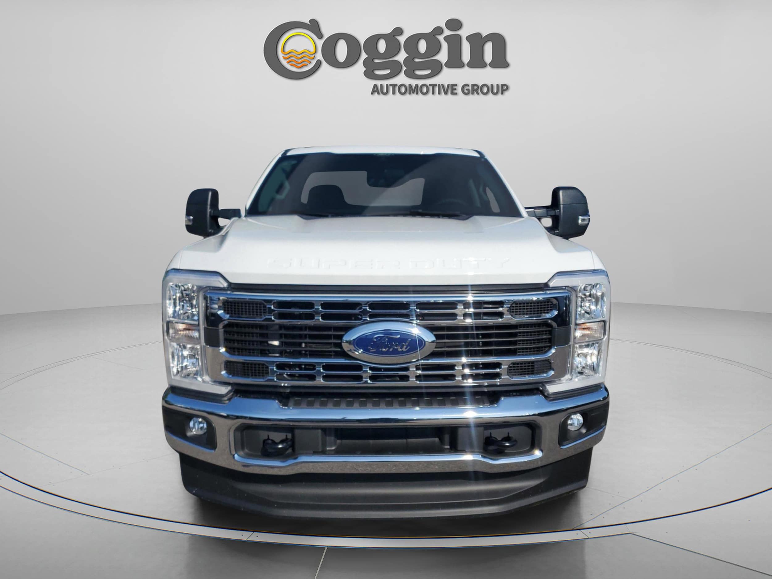 2025 Ford F-350 Super Duty XLT - Photo 8