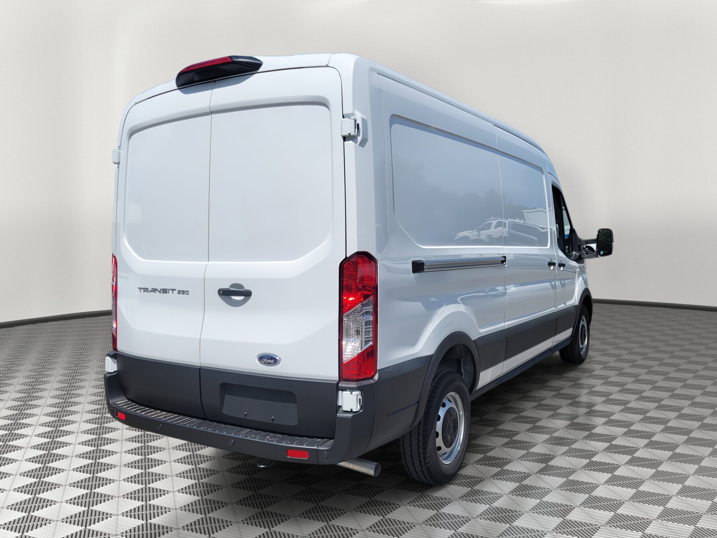 2025 Ford Transit photo 3