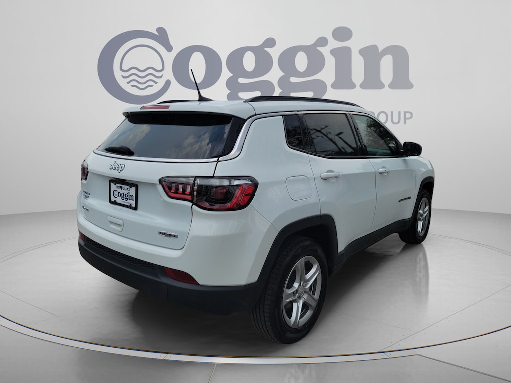 Used 2024 Jeep Compass Latitude SUV