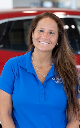 Staff member Michelle Leblanc from ID_4af005a43c19