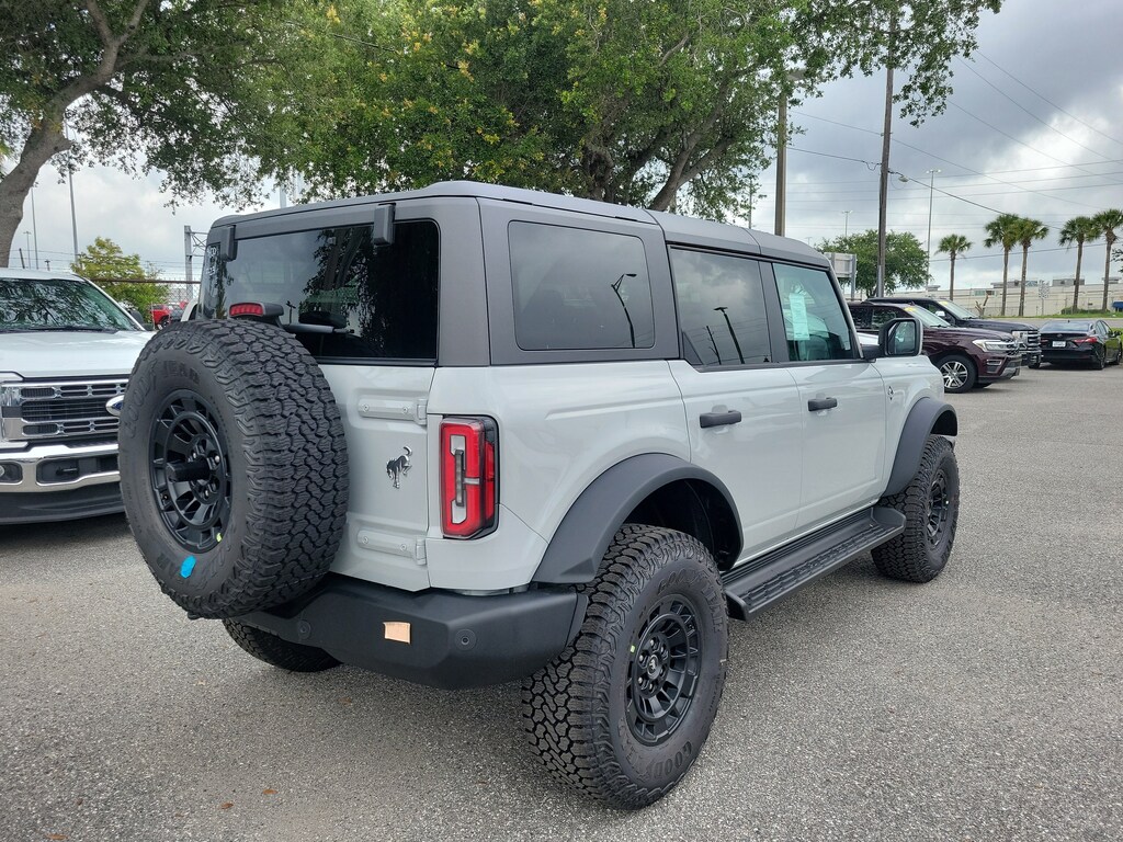 New 2026 Ford Bronco Outer Banks SUV