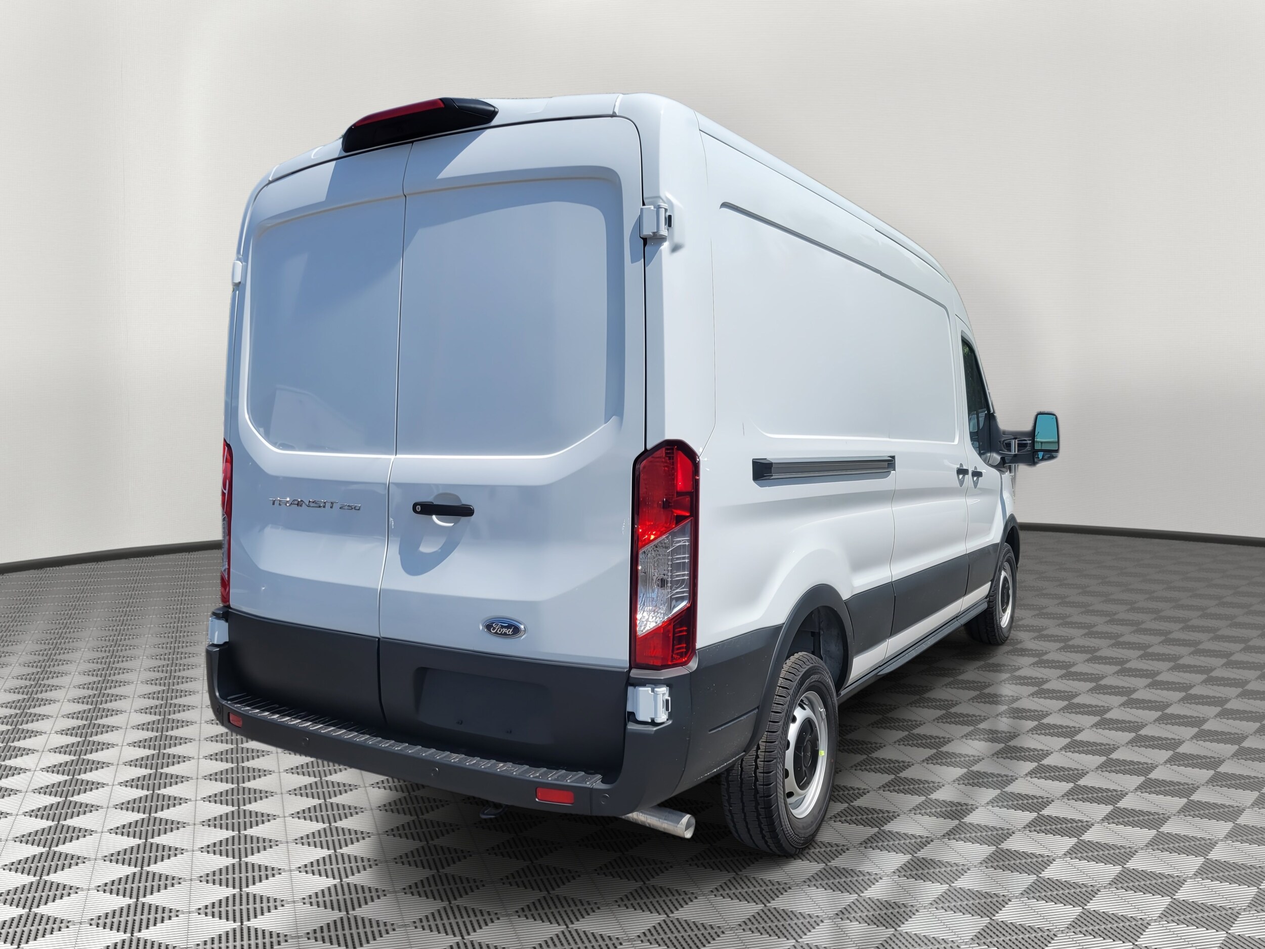 2025 Ford Transit photo 3