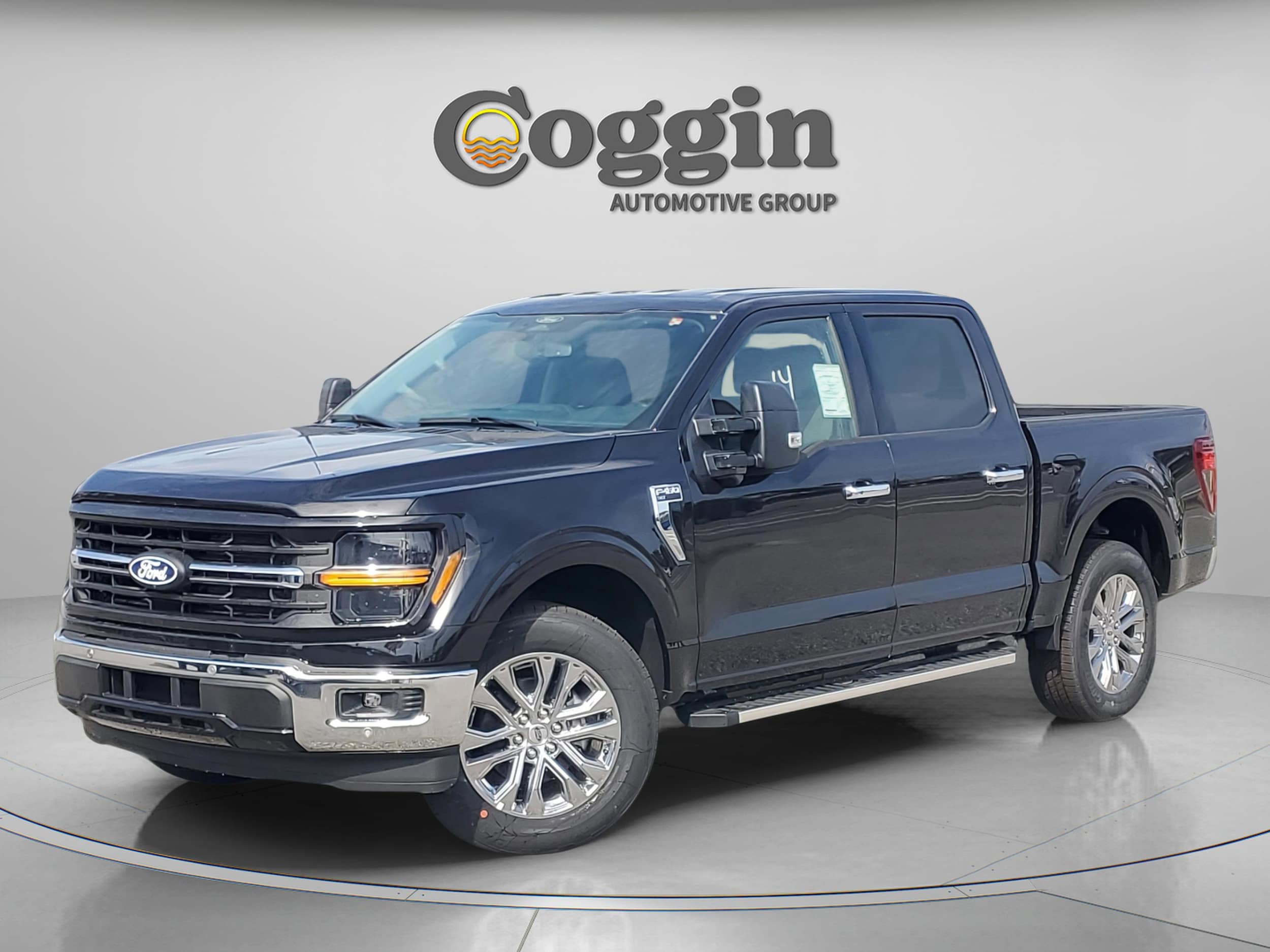 2025 Ford F-150 Truck SuperCrew Cab 