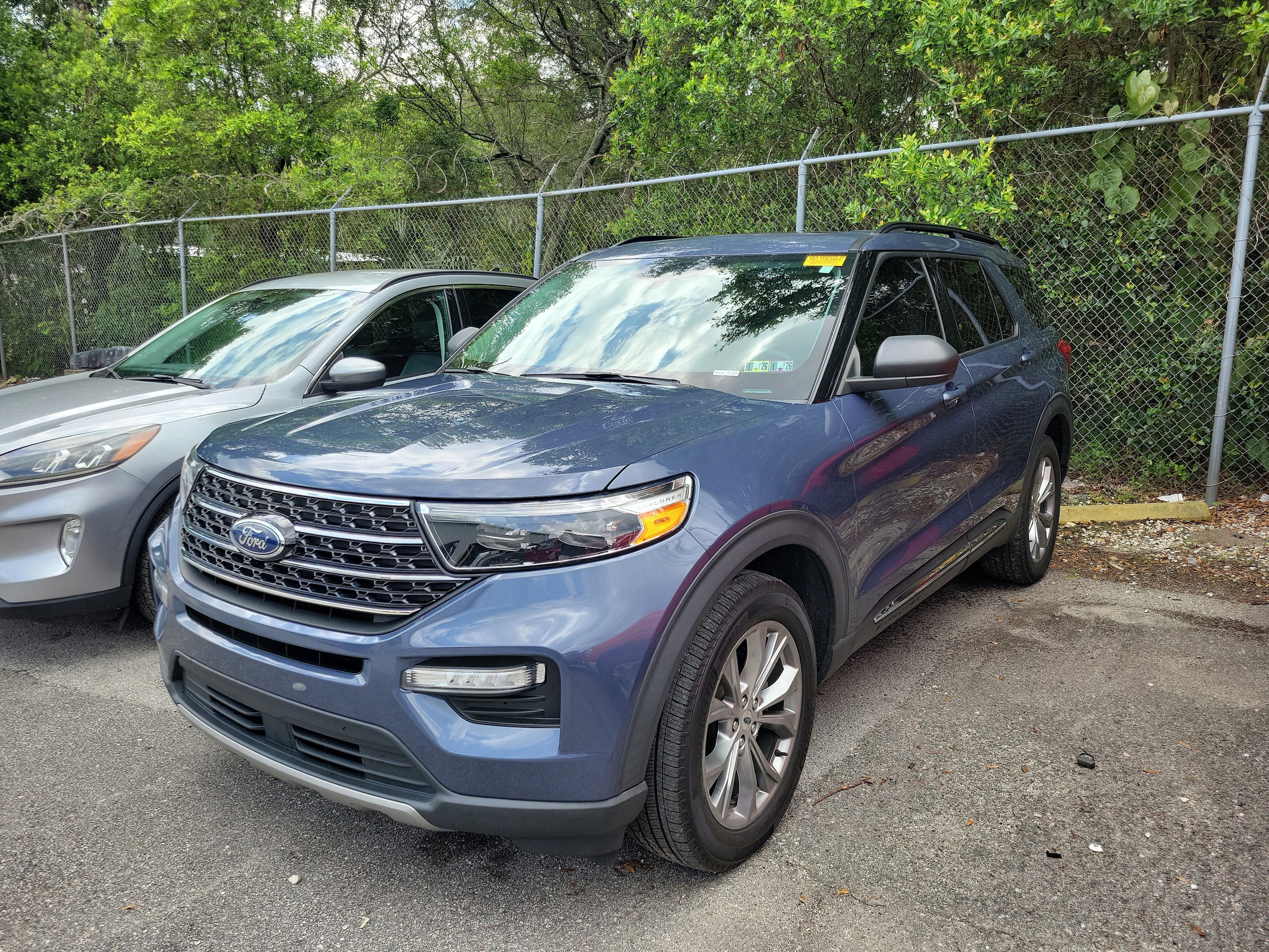 2021 Ford Explorer XLT 4WD's photo