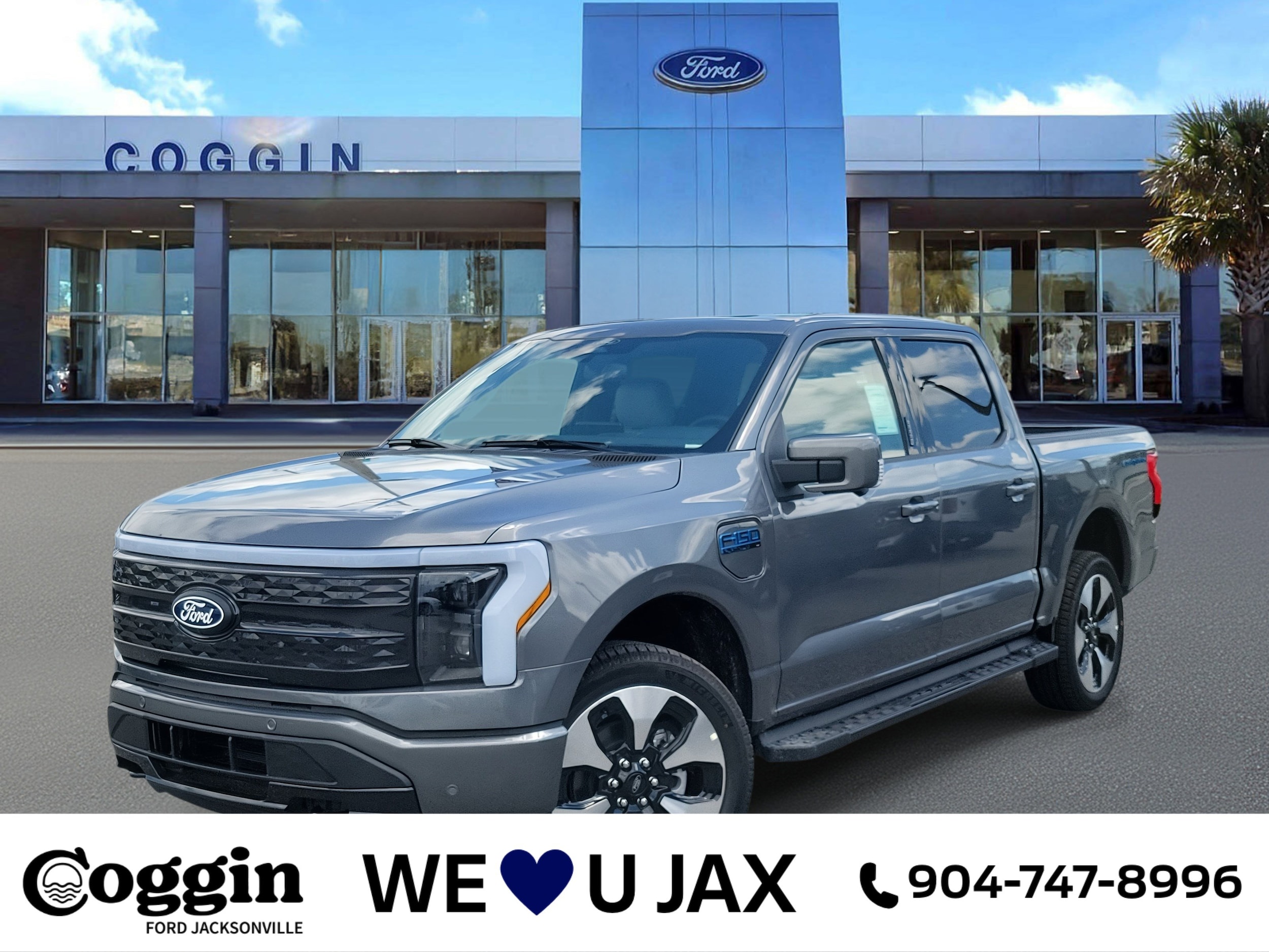 2025 Ford F-150 Lightning Platinum's photo