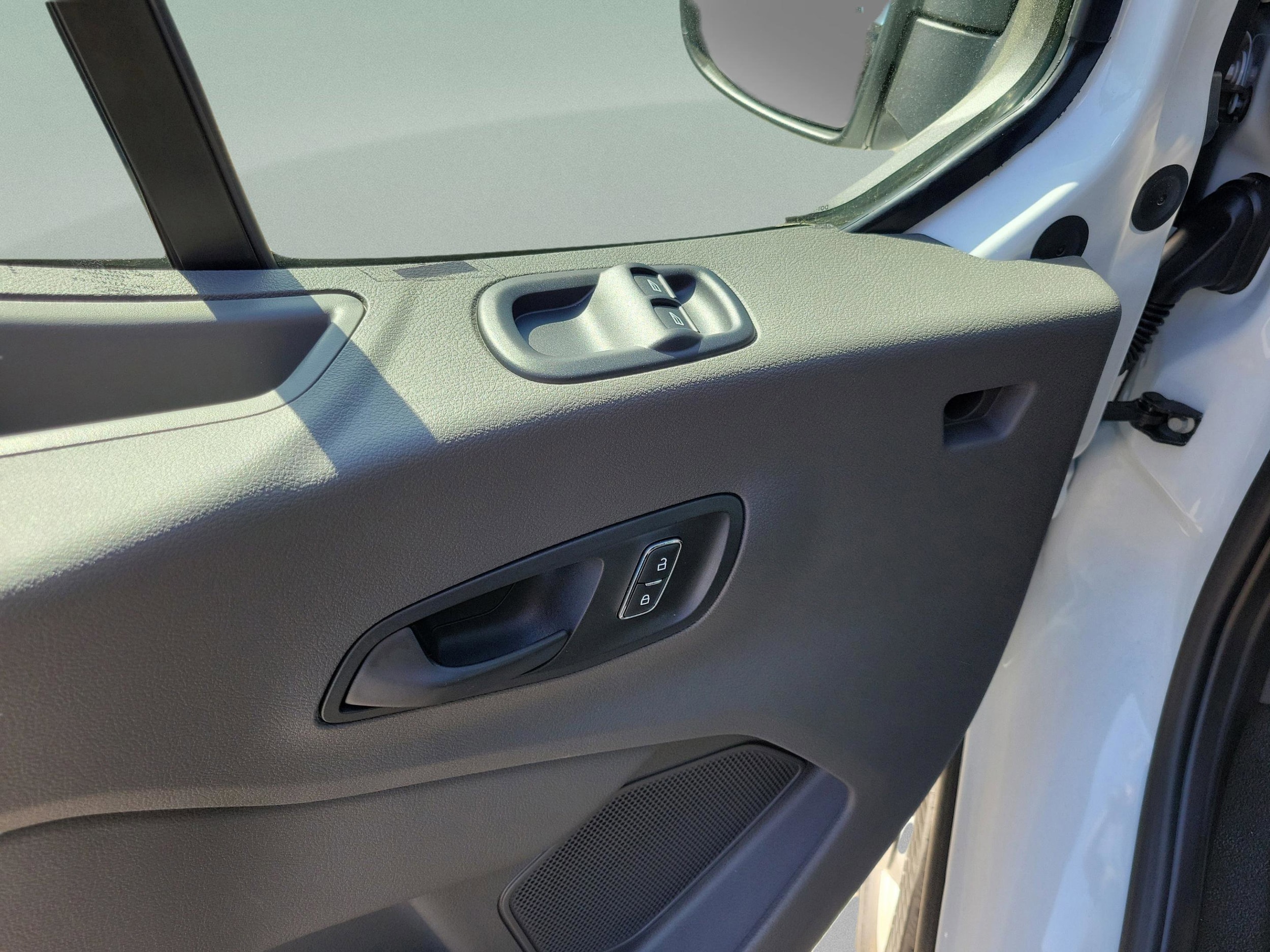 2025 Ford Transit Van Base - Photo 10