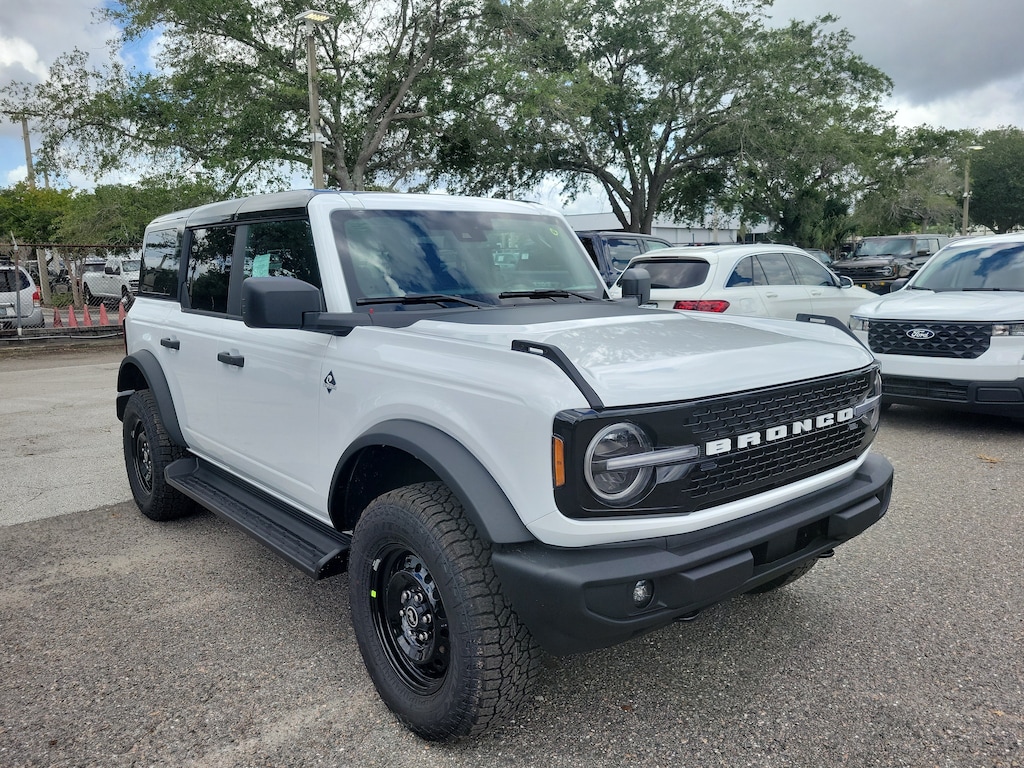 New 2026 Ford Bronco Outer Banks SUV