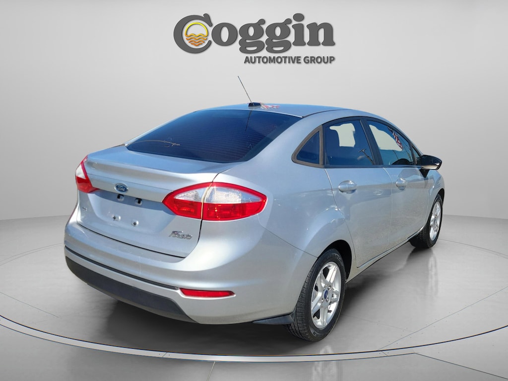 Used 2017 Ford Fiesta SE Sedan