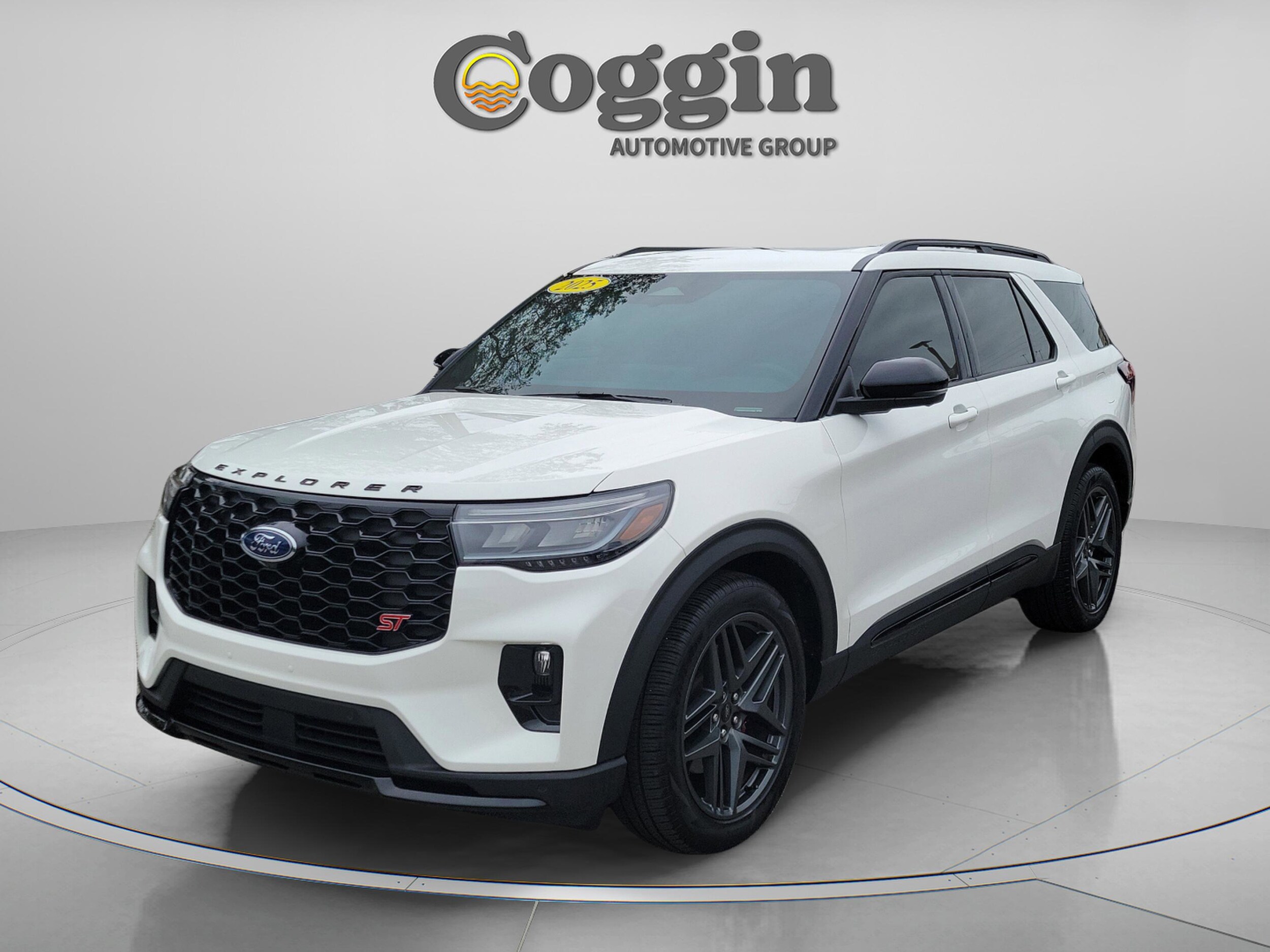 2025 Ford Explorer SUV 