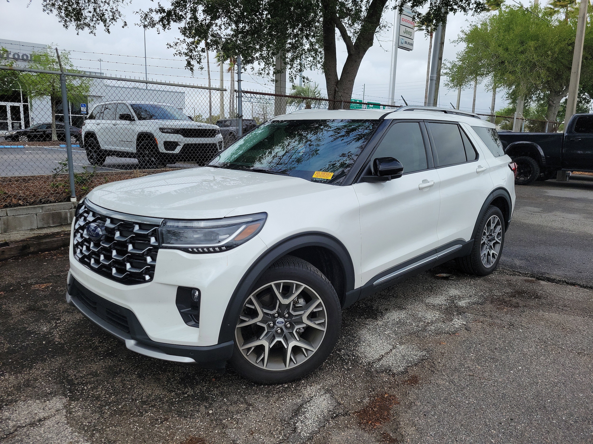 2025 Ford Explorer SUV 