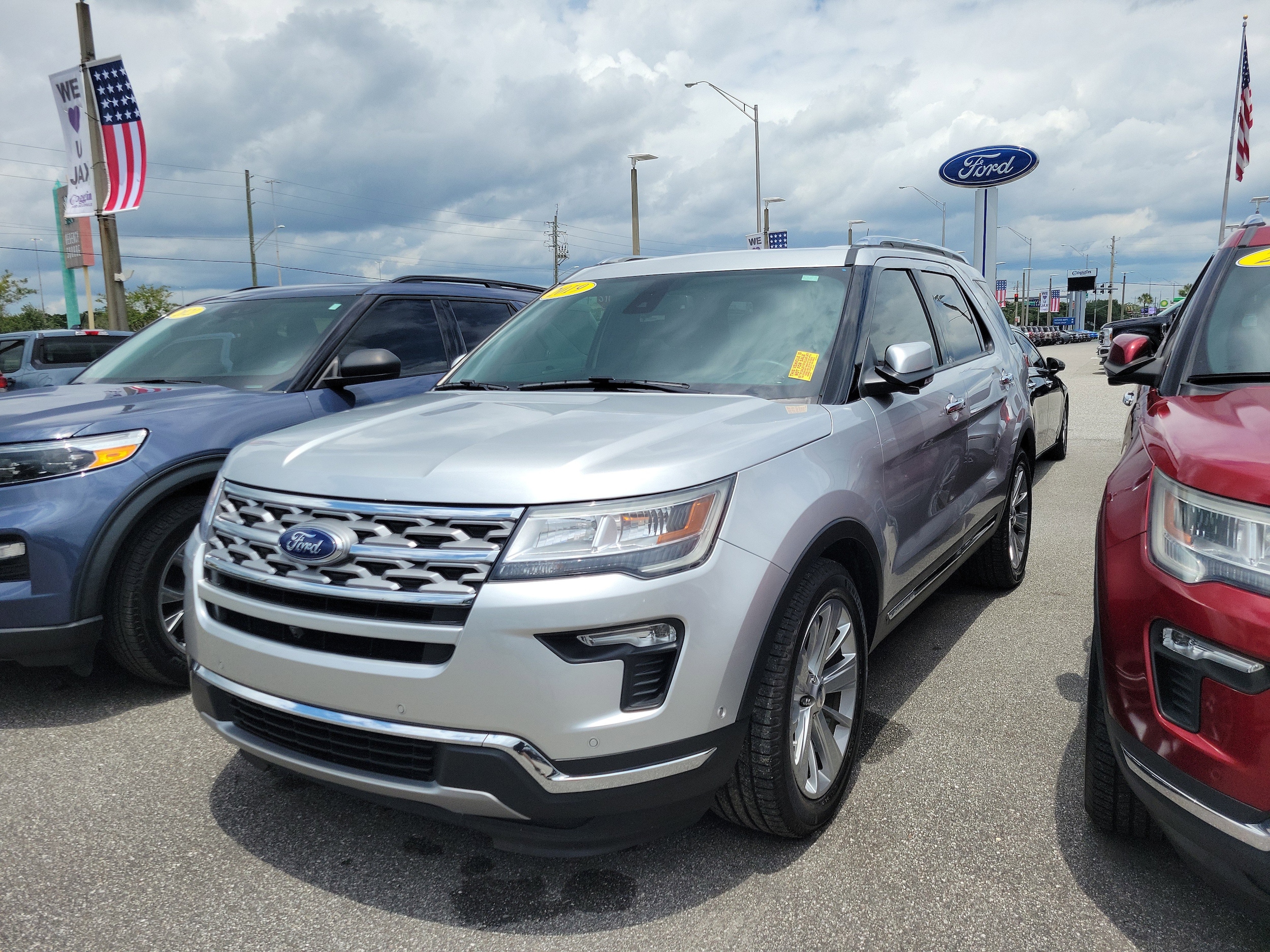 2019 Ford Explorer Limited FWD's photo