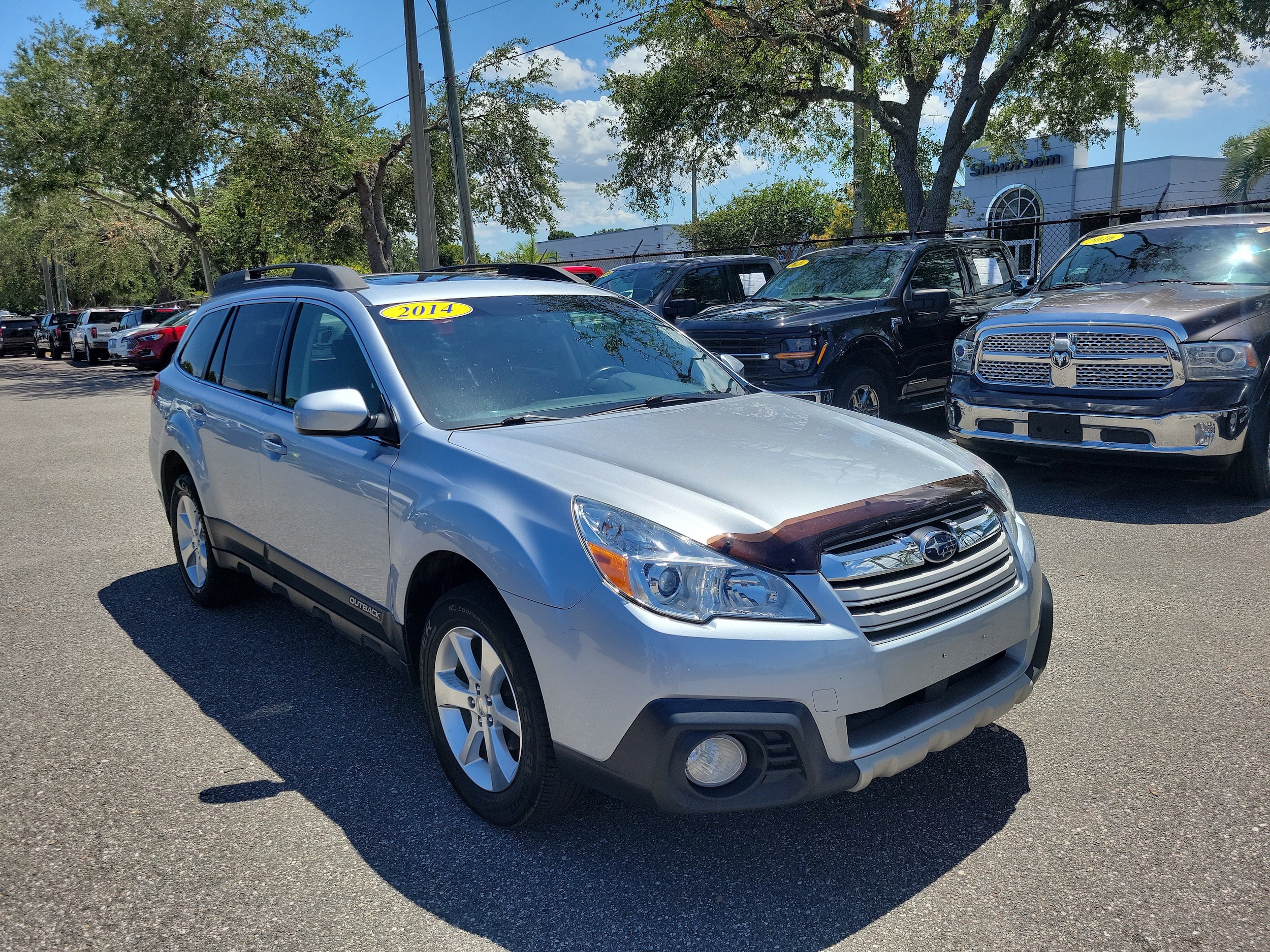 Used 2014 Subaru Outback 2.5i Limited with VIN 4S4BRBLC1E3253653 for sale in Fort Pierce, FL