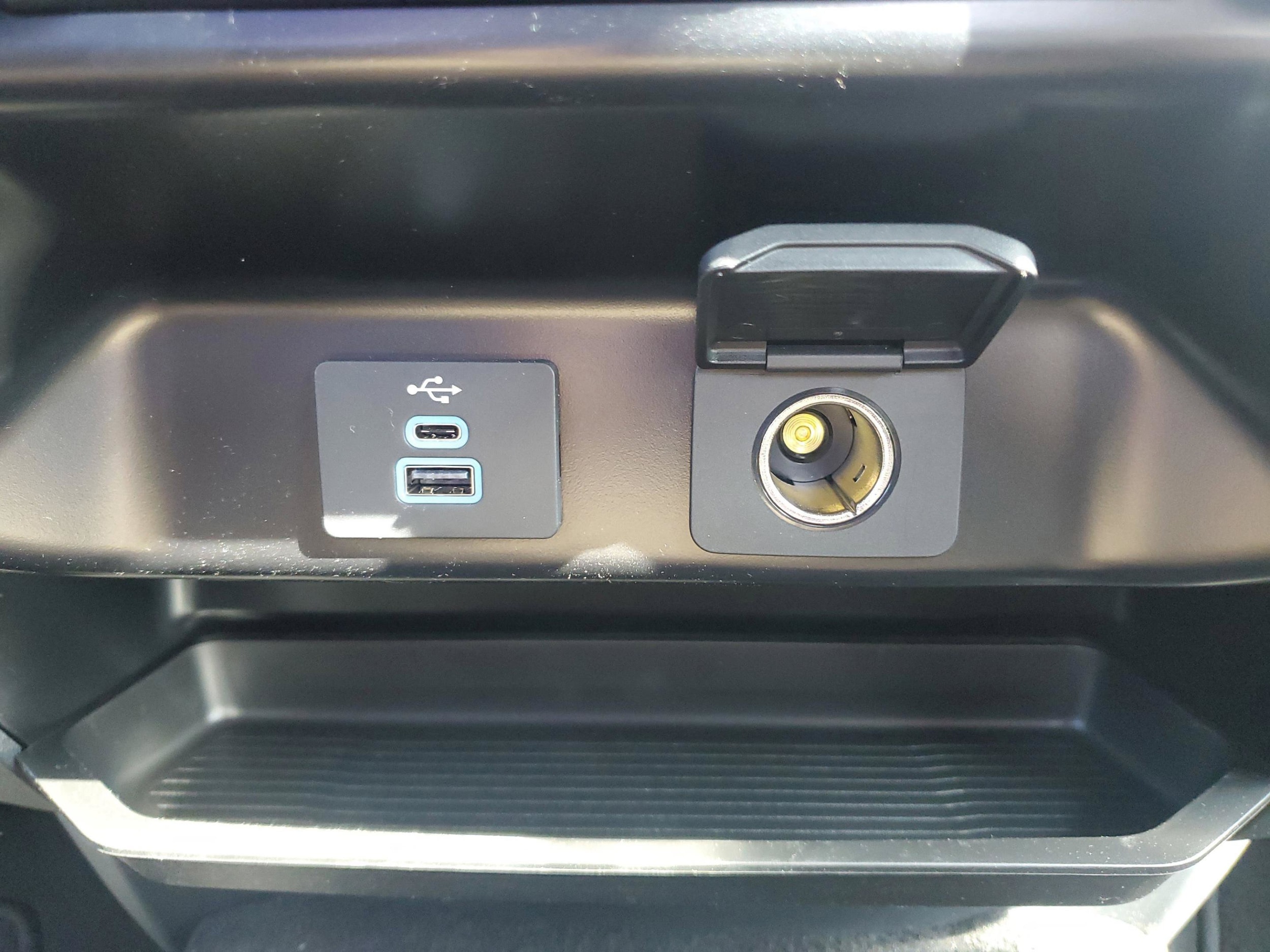 2025 Ford F-350 Super Duty XLT - Photo 34