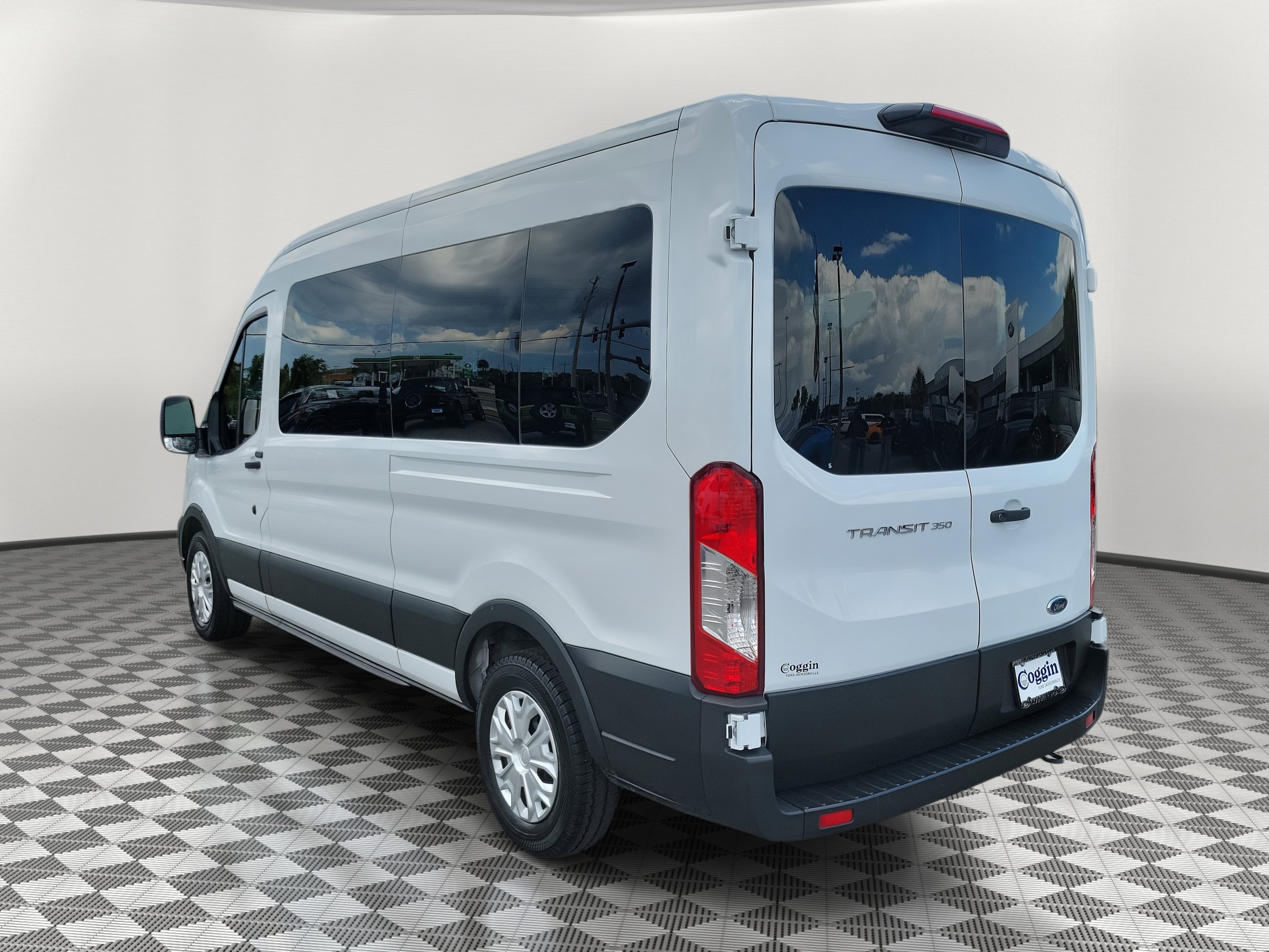 Used 2023 Ford Transit Passenger Van XL with VIN 1FBAX2C80PKC11862 for sale in Jacksonville, FL
