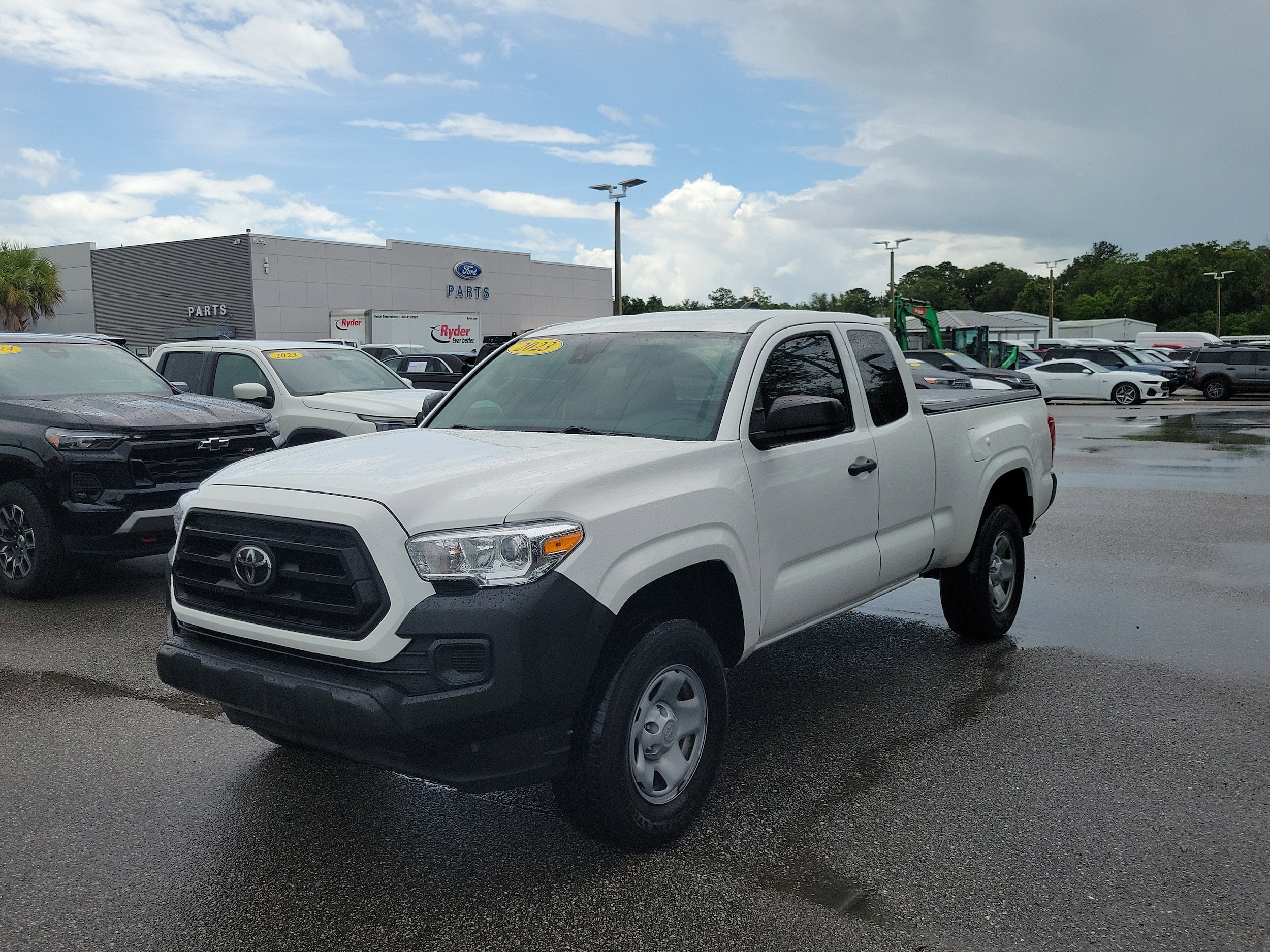 2023 Toyota Tacoma SR Access Cab 2WD 4-Cyl Auto Std Bed's photo